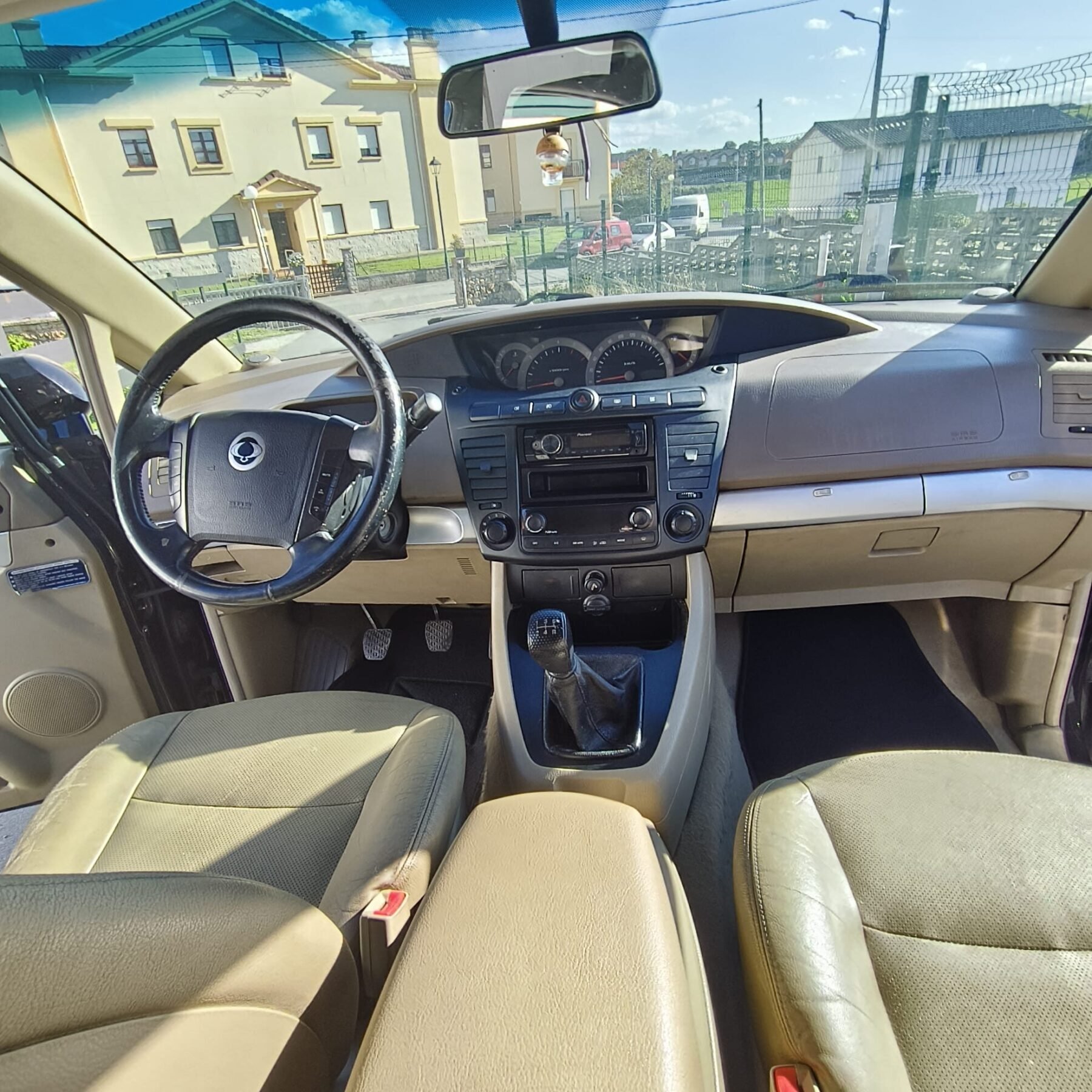 SSANGYONG RODIUS RD270 2.7XDI