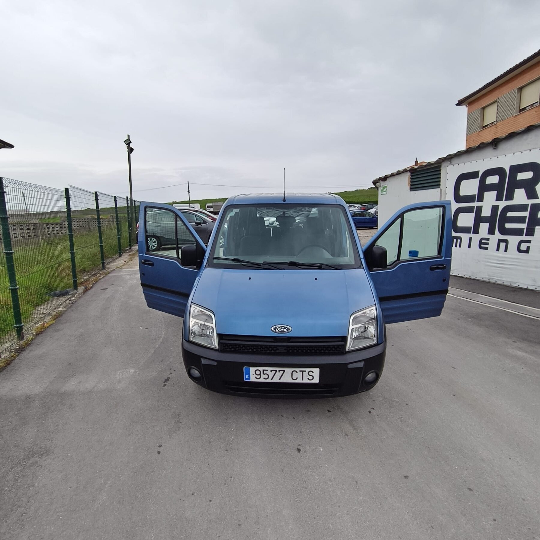 FORD TOURNEO 1.8 TDCi Tourneo 230 L LX