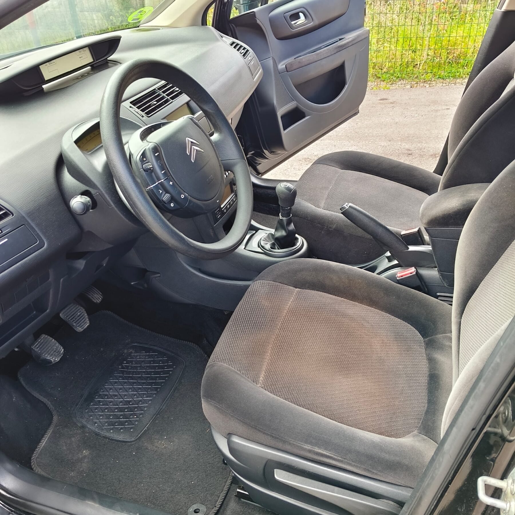 CITROEN C4 Sedán 1.6i 16v Collection