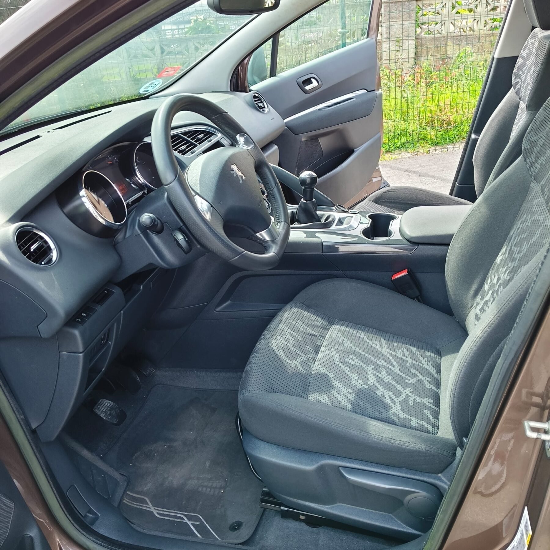 PEUGEOT 3008 1.6 VTI