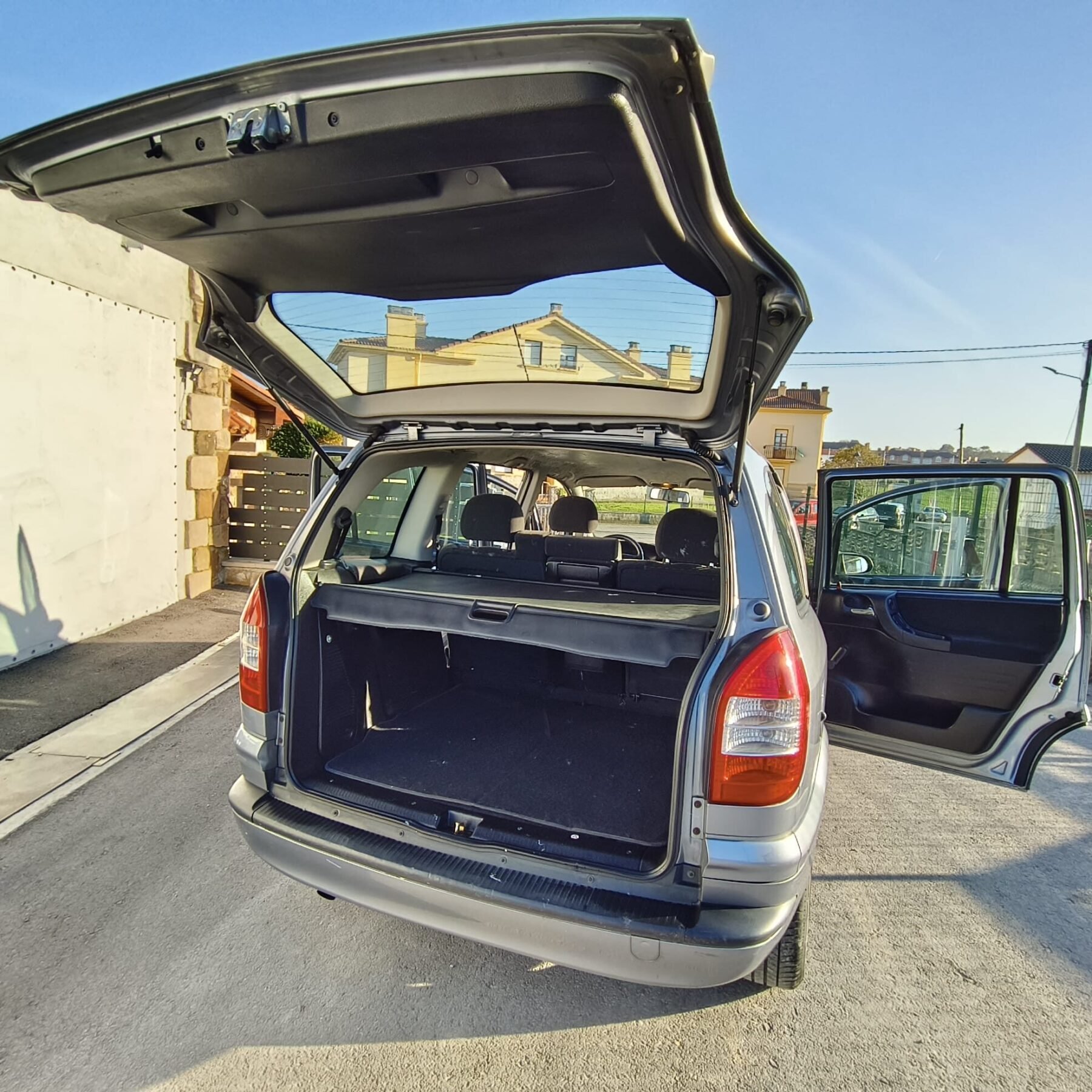 OPEL Zafira 2.0 Dti 16v Club