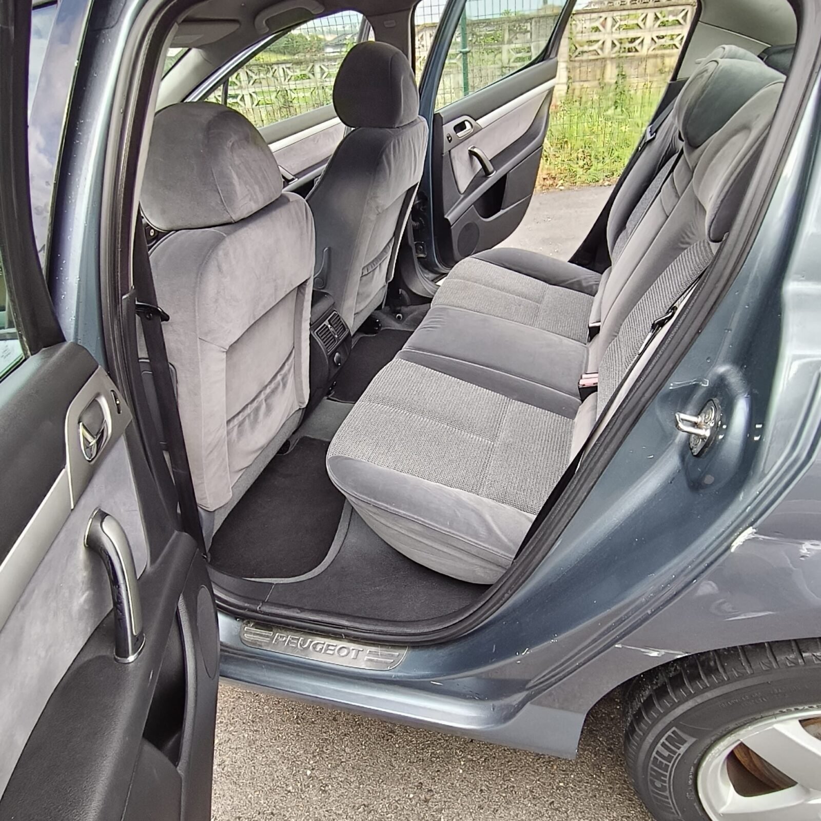 PEUGEOT 407 2.0 HDI 16V