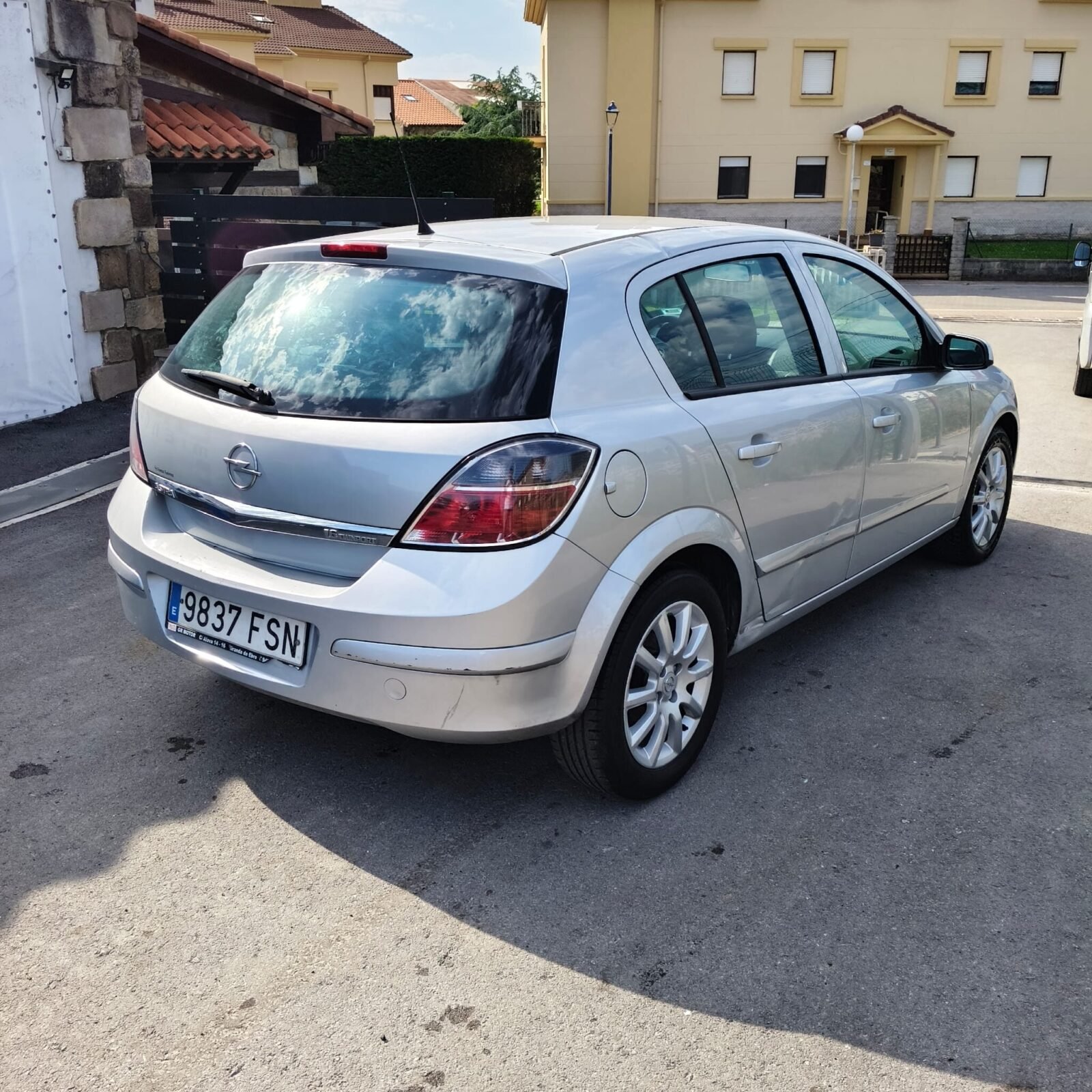 OPEL Astra 1.6i