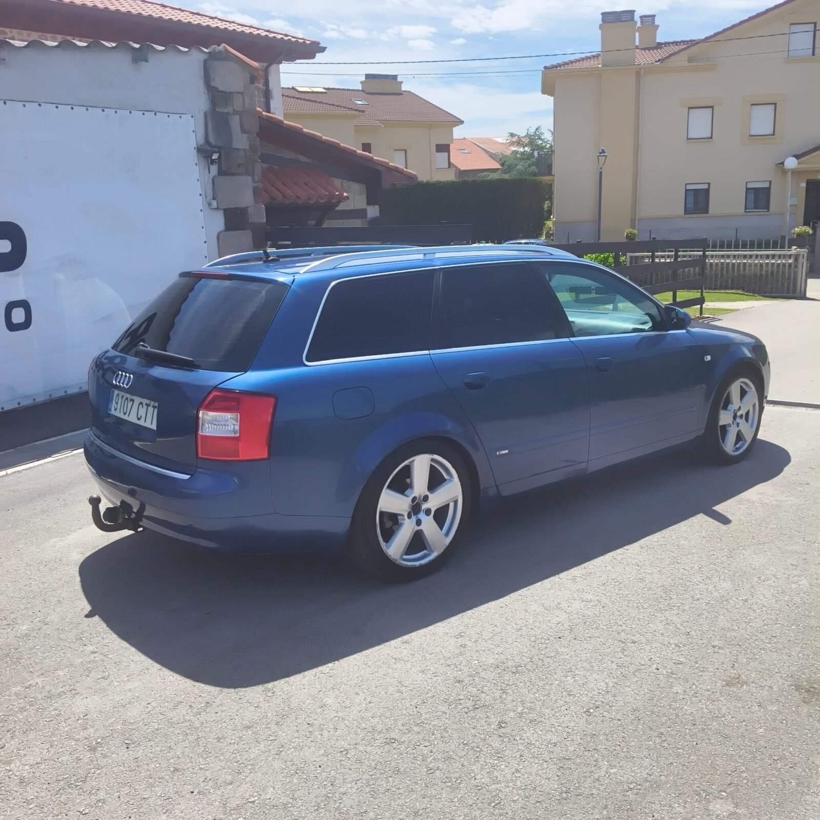 AUDI A4 2.5 TDI V6