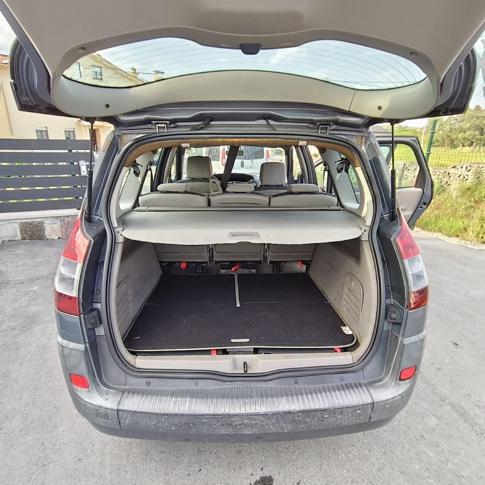RENAULT GRAND SCENIC 1.6i 