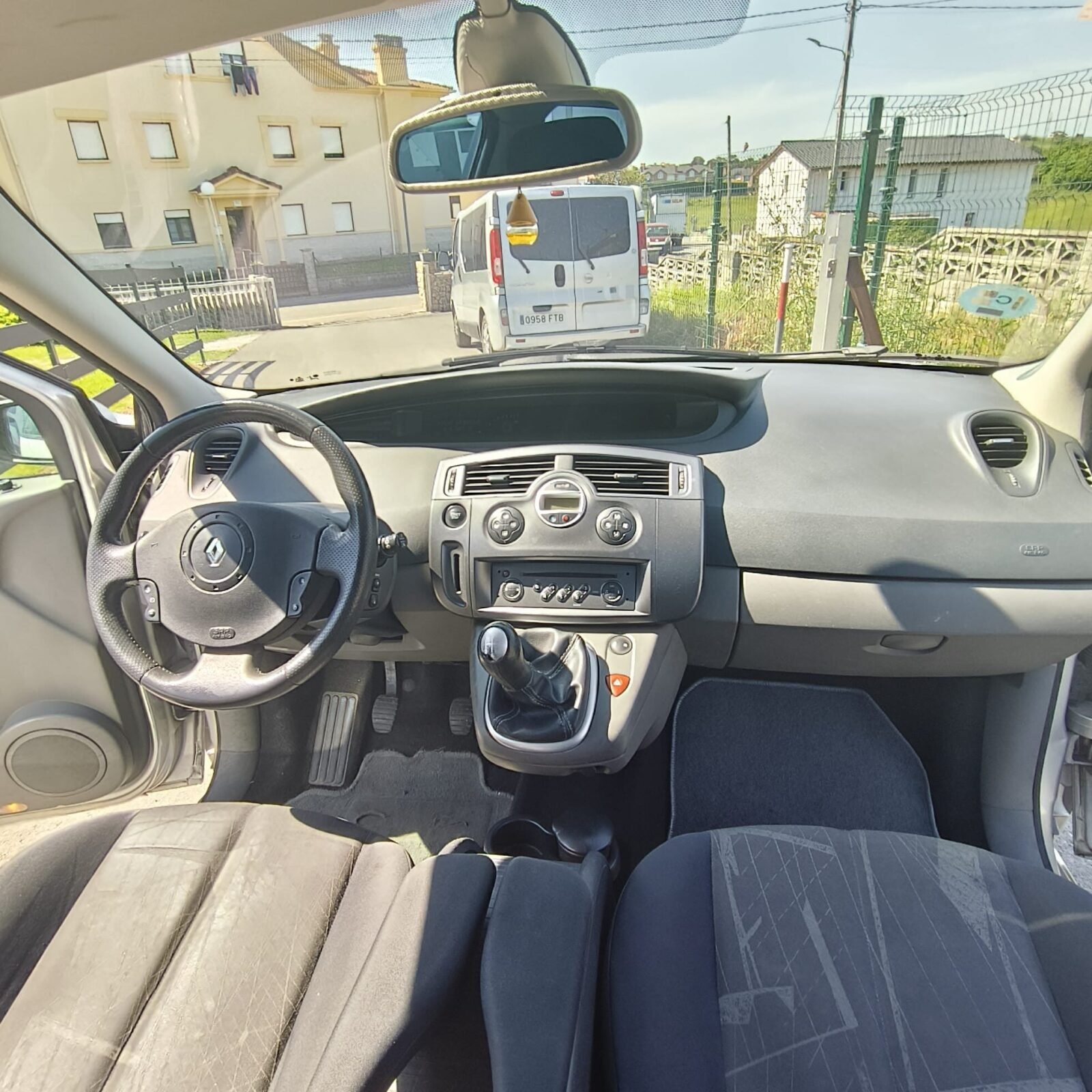 RENAULT SCENIC 1.6i 16V