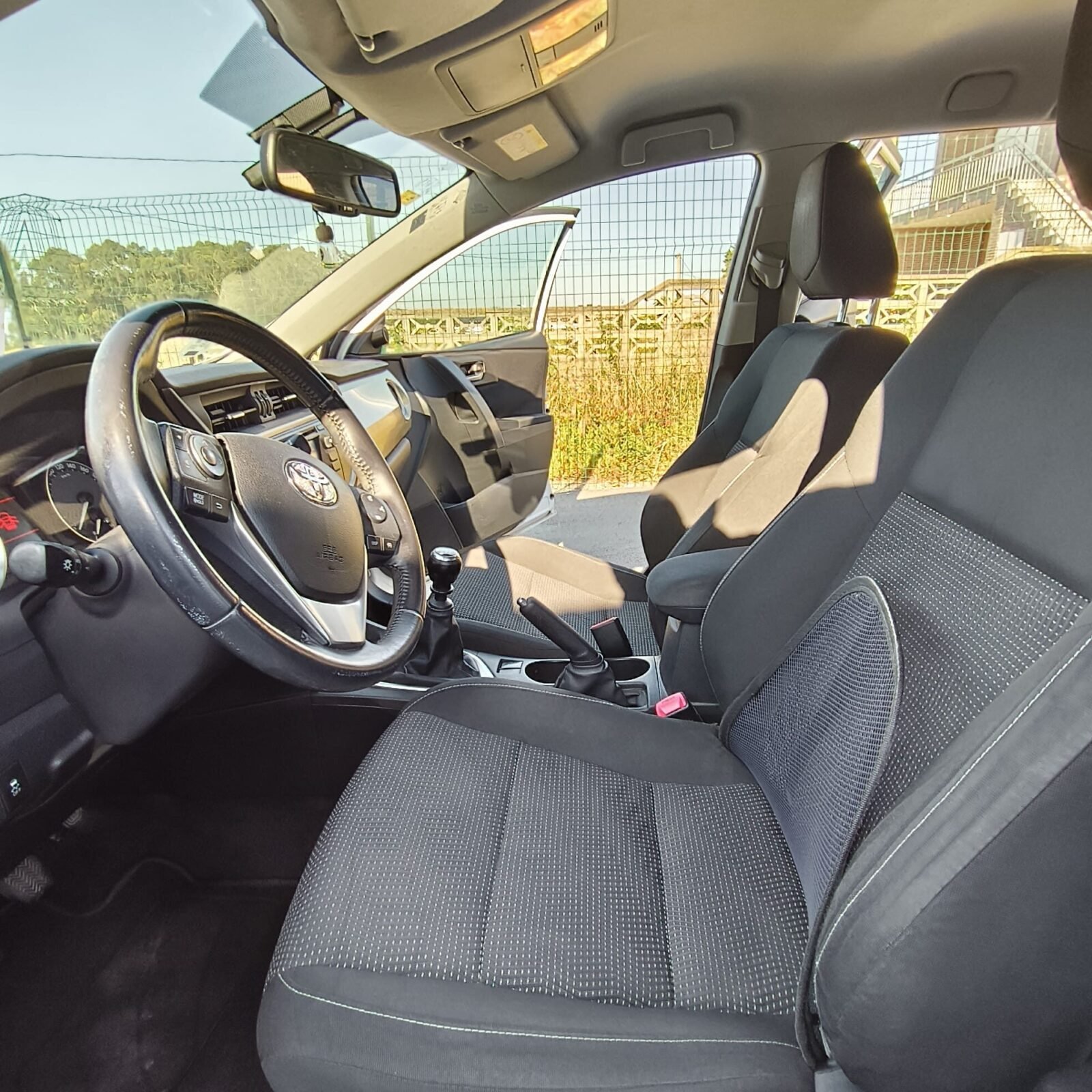 TOYOTA AURIS 2.0 D-4D 120D TOURING SPORT