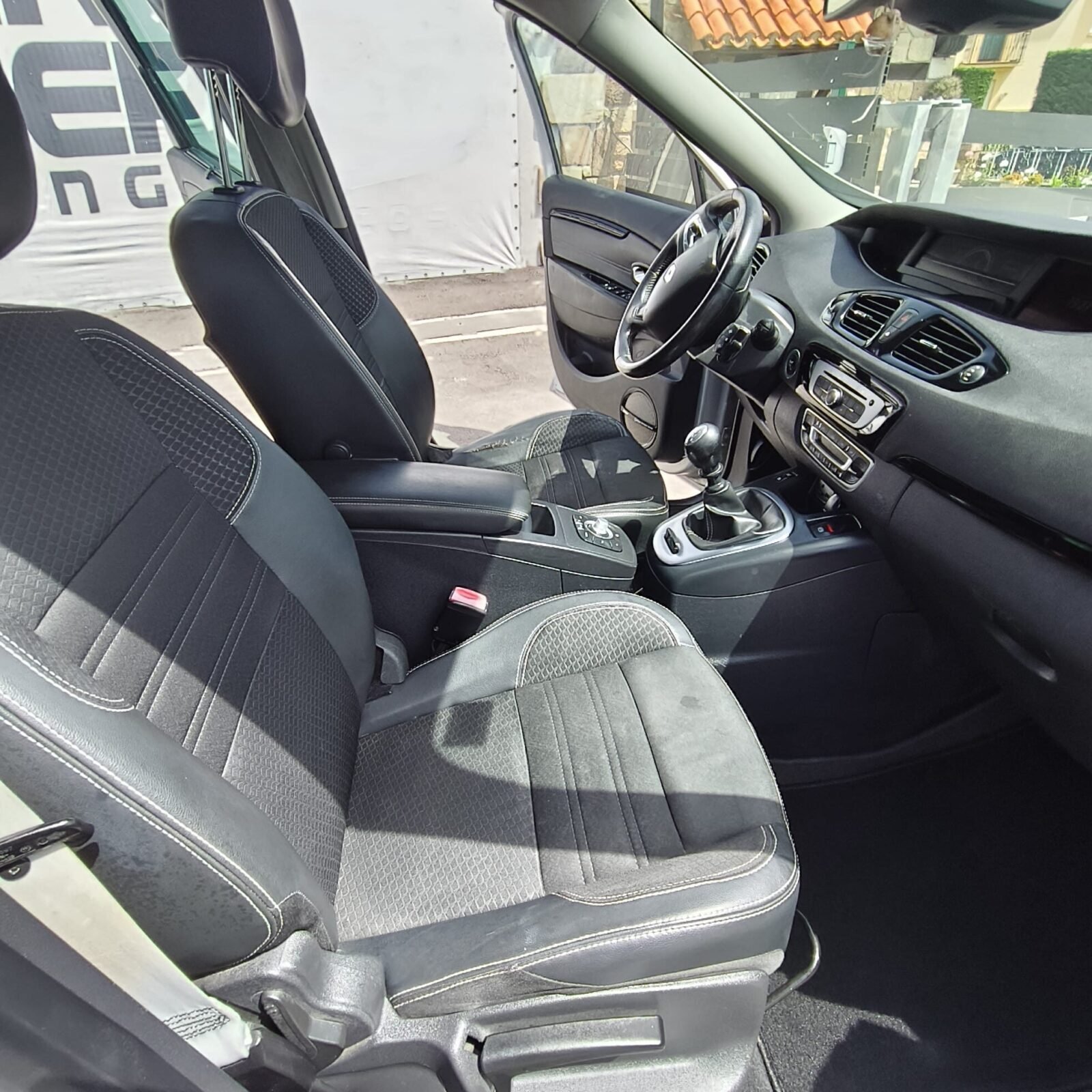 RENAULT GRAND SCENIC 1.6 DCI BOSE LIMITED  7P