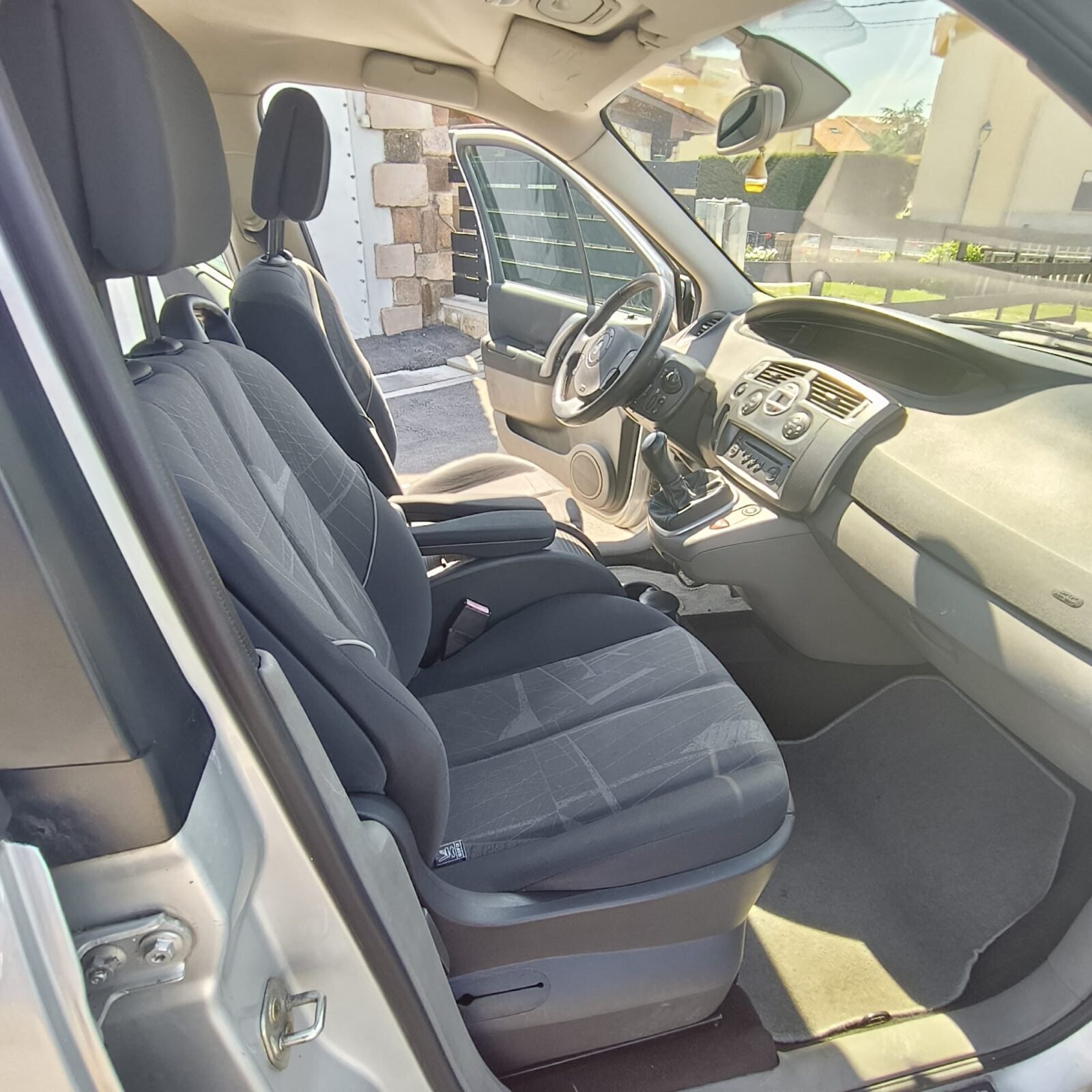 RENAULT SCENIC 1.6i 16V