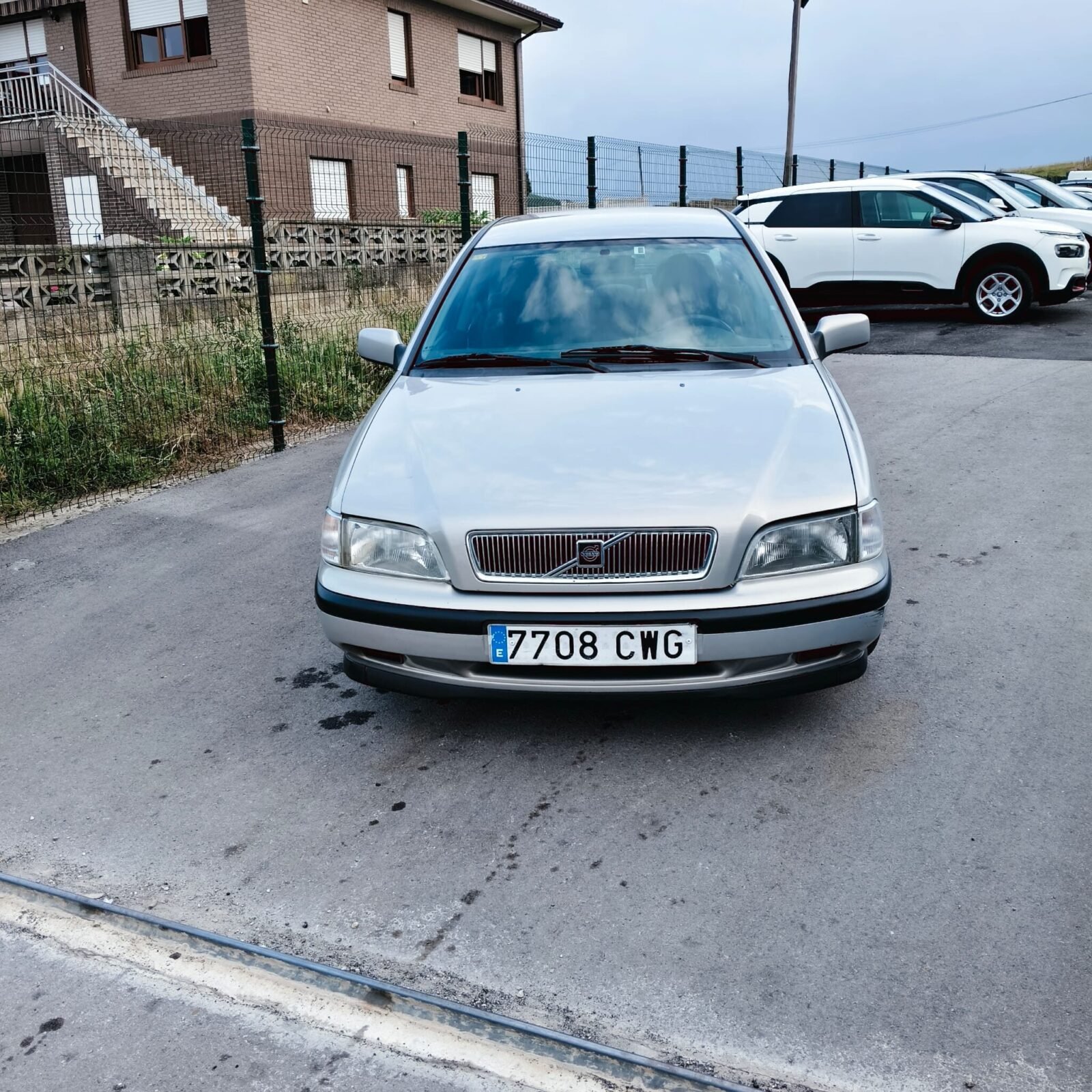 VOLVO S40 2.0 TURBO