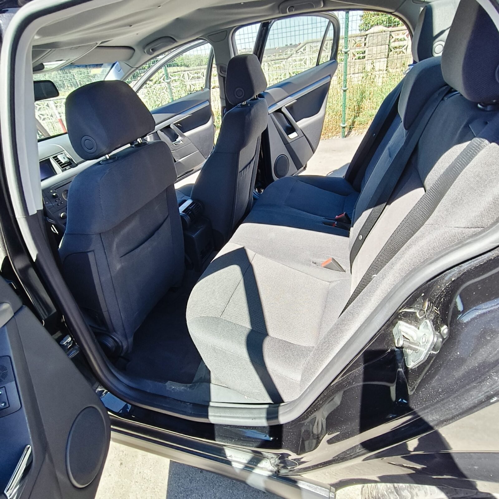 OPEL VECTRA 2.2i 16V