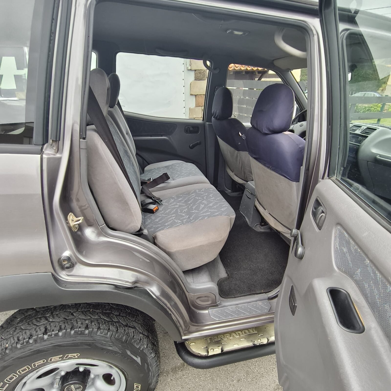 NISSAN TERRANO II 2.7 TDI