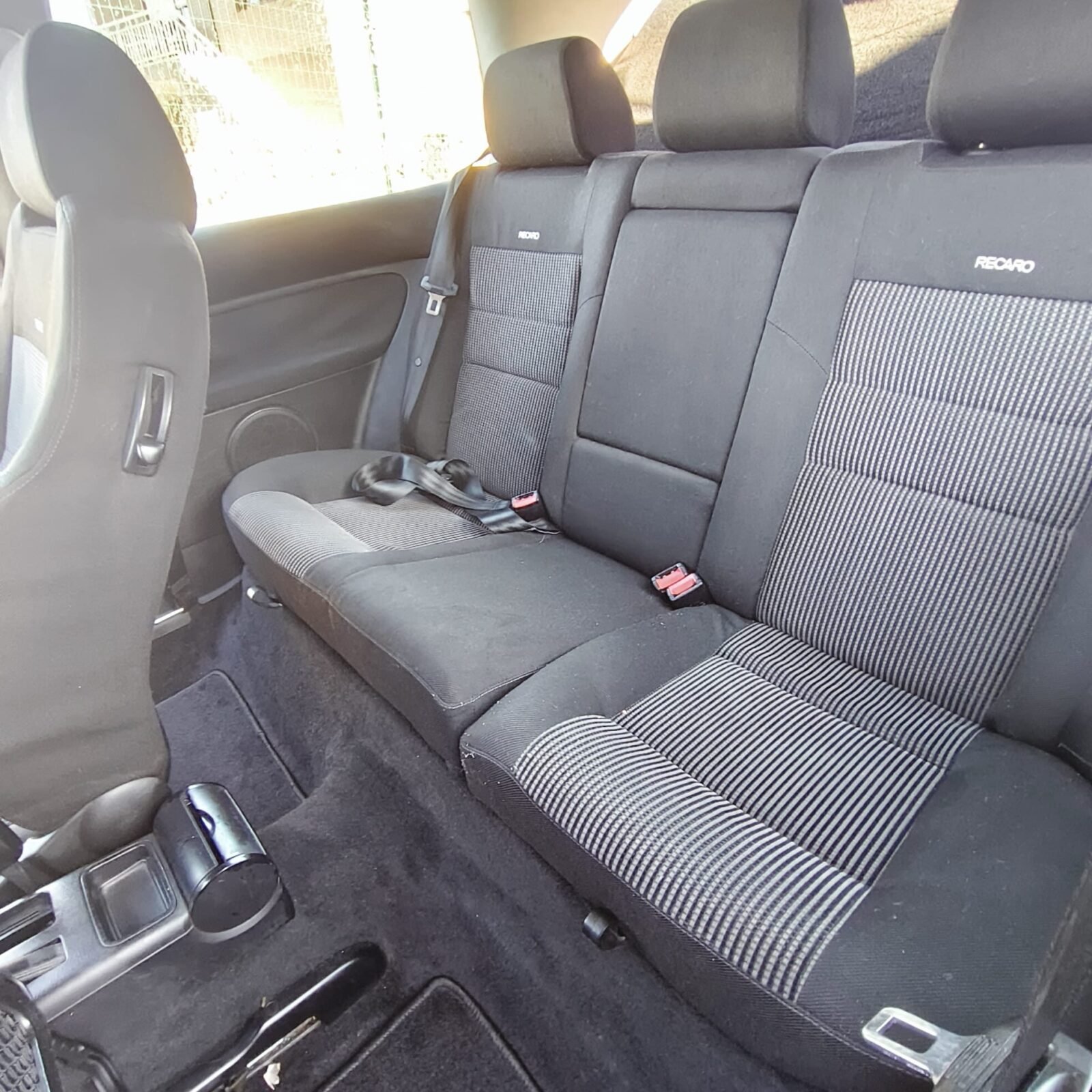 VOLKSWAGEN GOLF 1.8i GTI