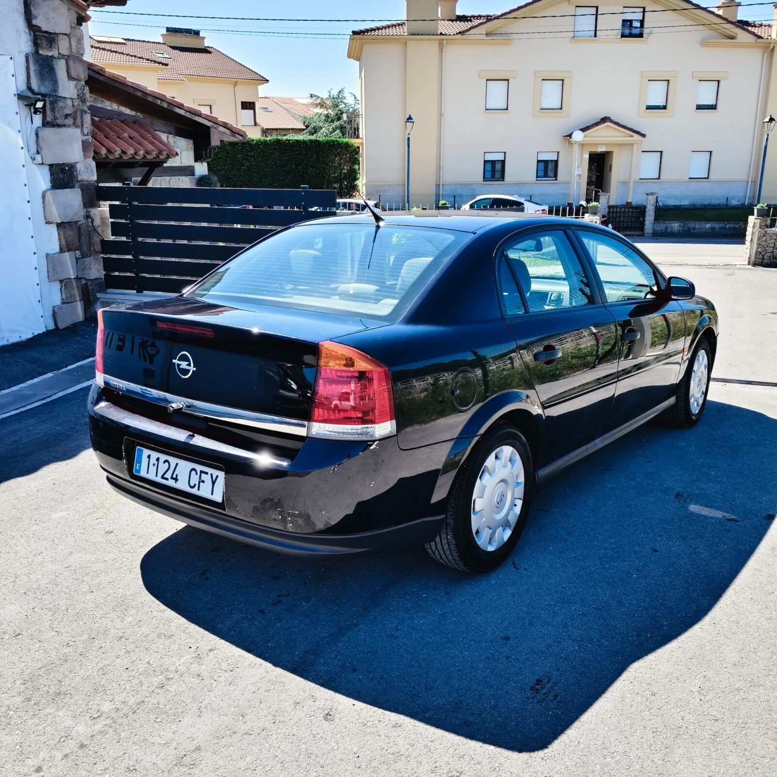 OPEL VECTRA 2.2i 16V