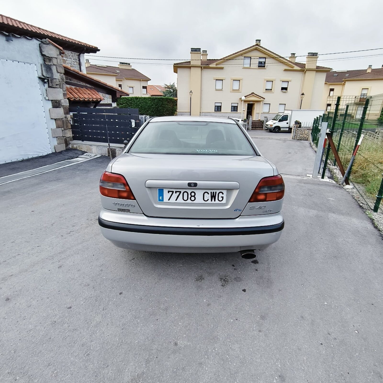 VOLVO S40 2.0 TURBO