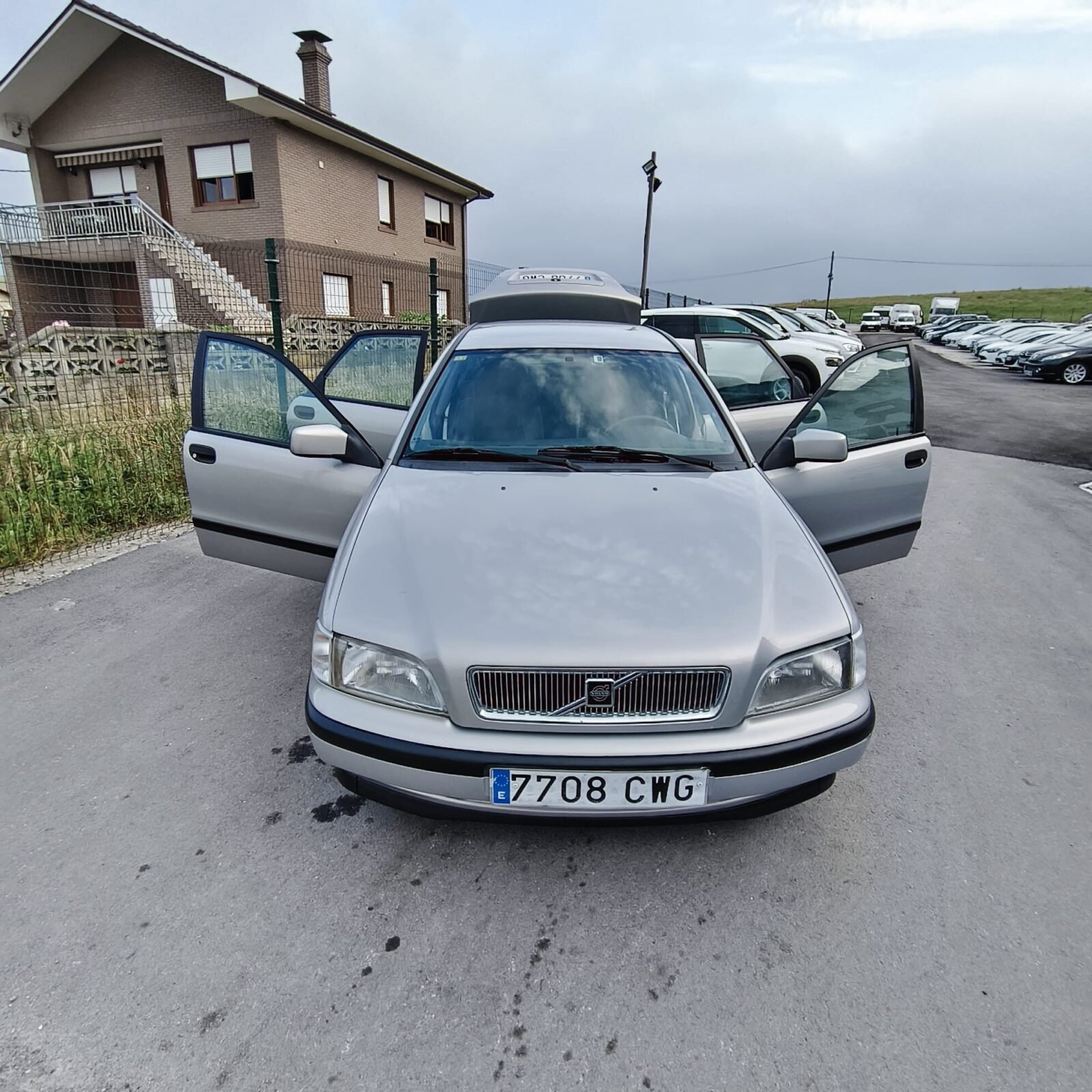 VOLVO S40 2.0 TURBO