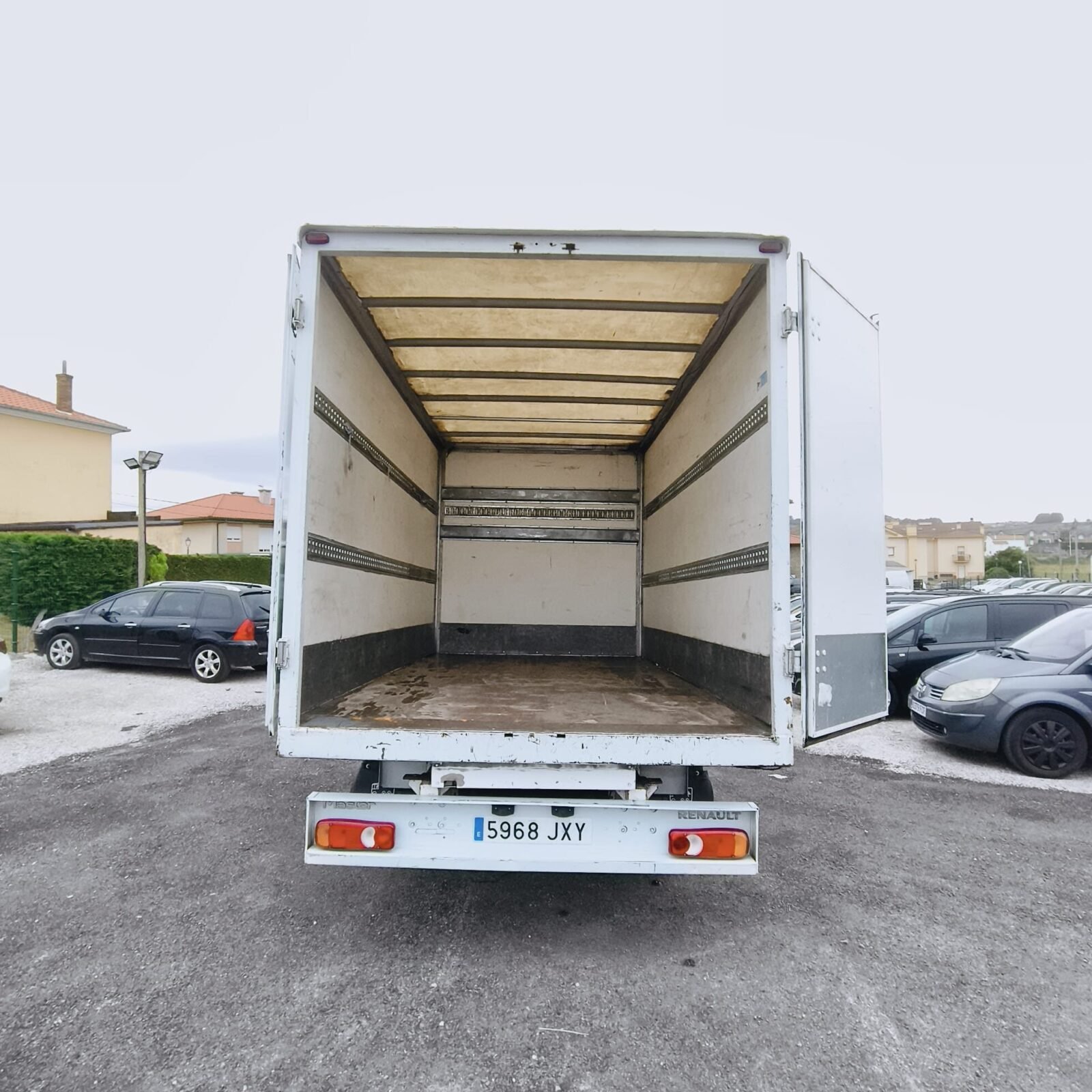 RENAULT MASTER 2.3