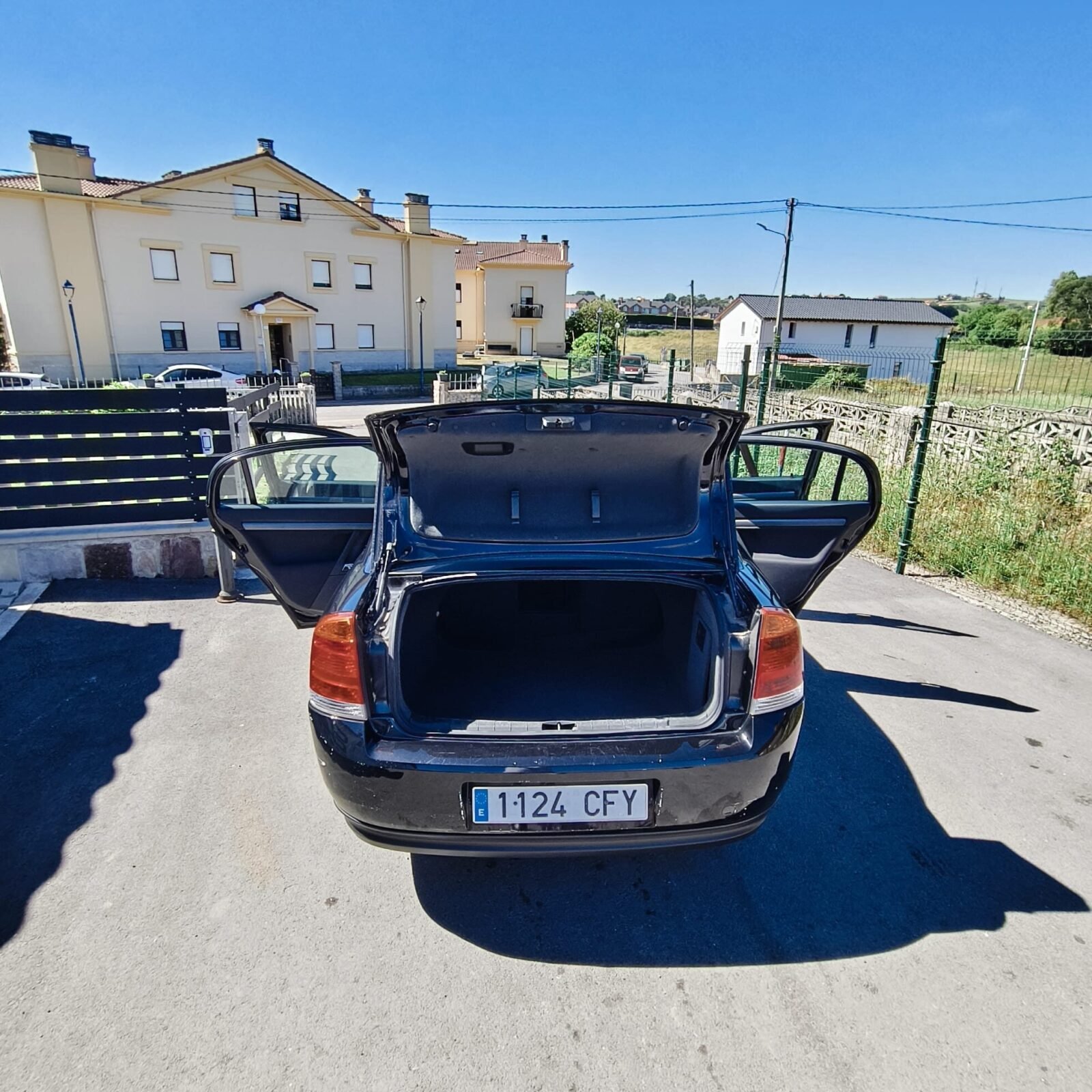 OPEL VECTRA 2.2i 16V