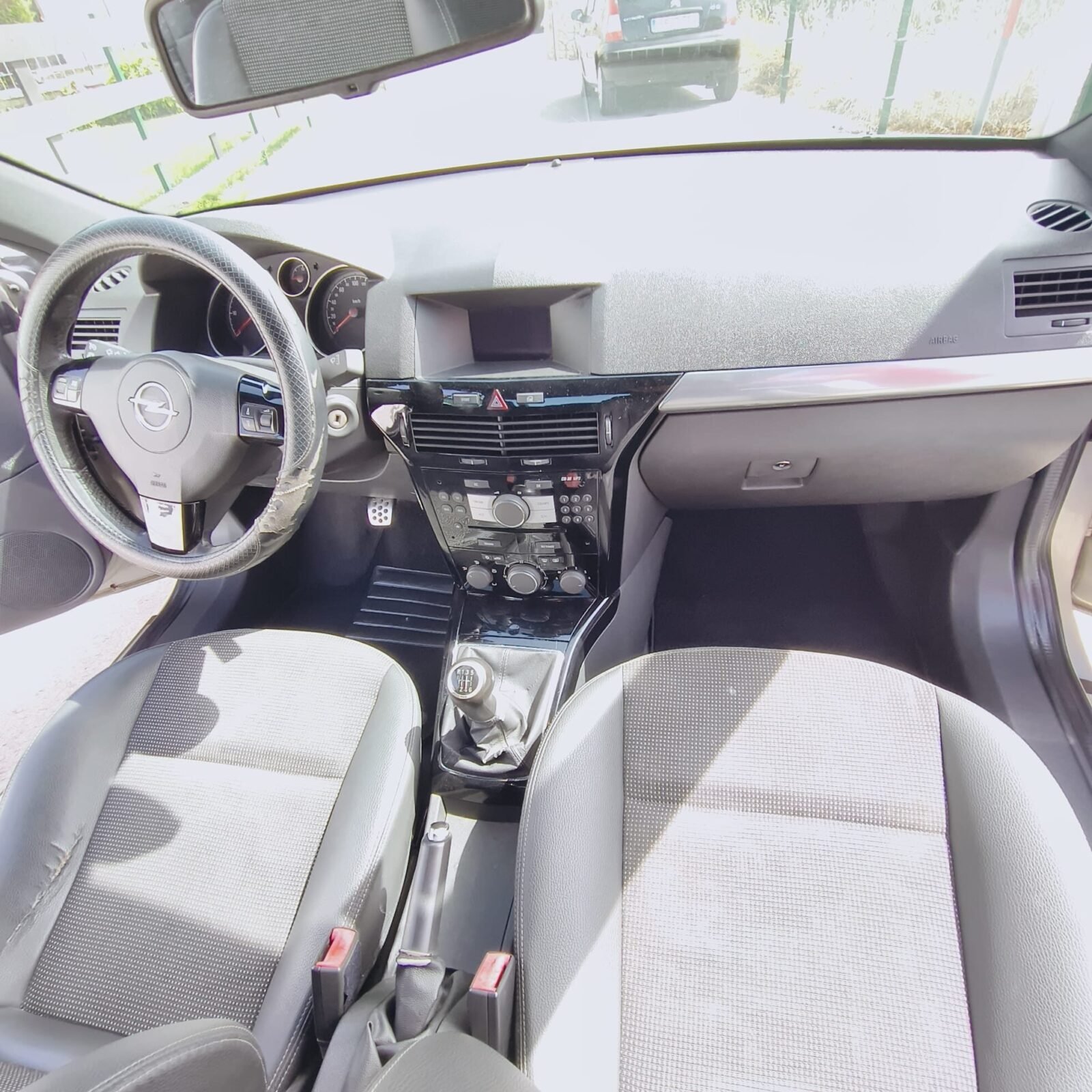OPEL Astra Twin Top 1.9 CDTi Enjoy