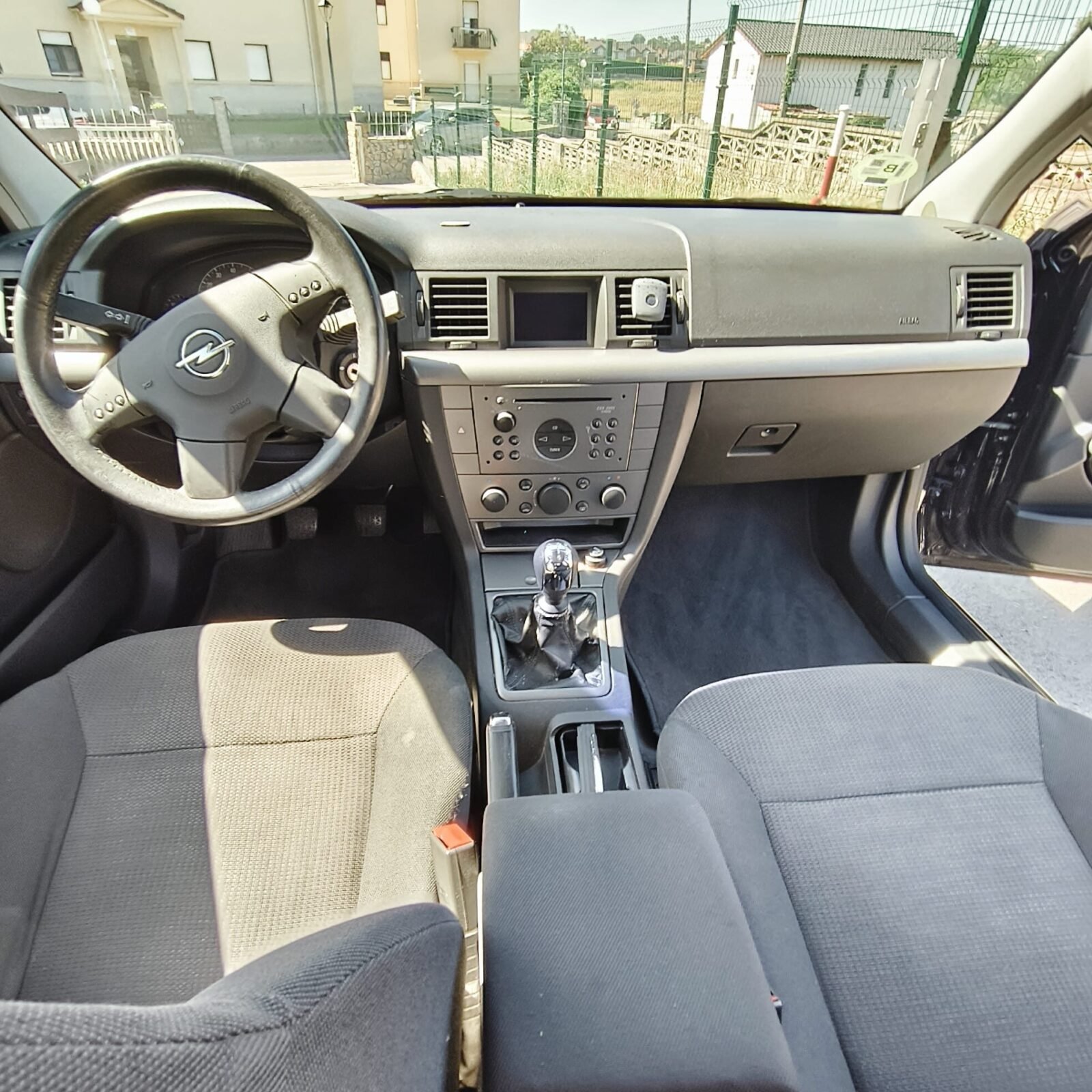 OPEL VECTRA 2.2i 16V