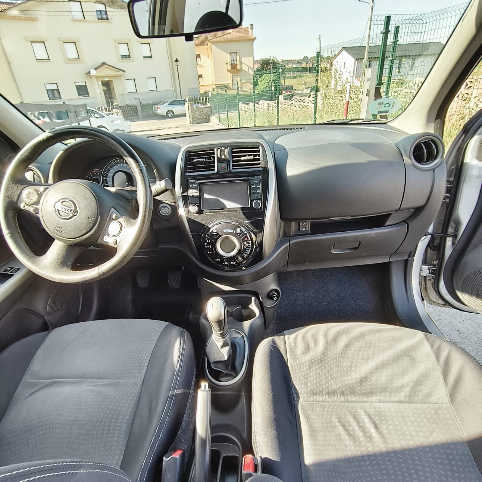 NISSAN MICRA TEKNA 1.2i 