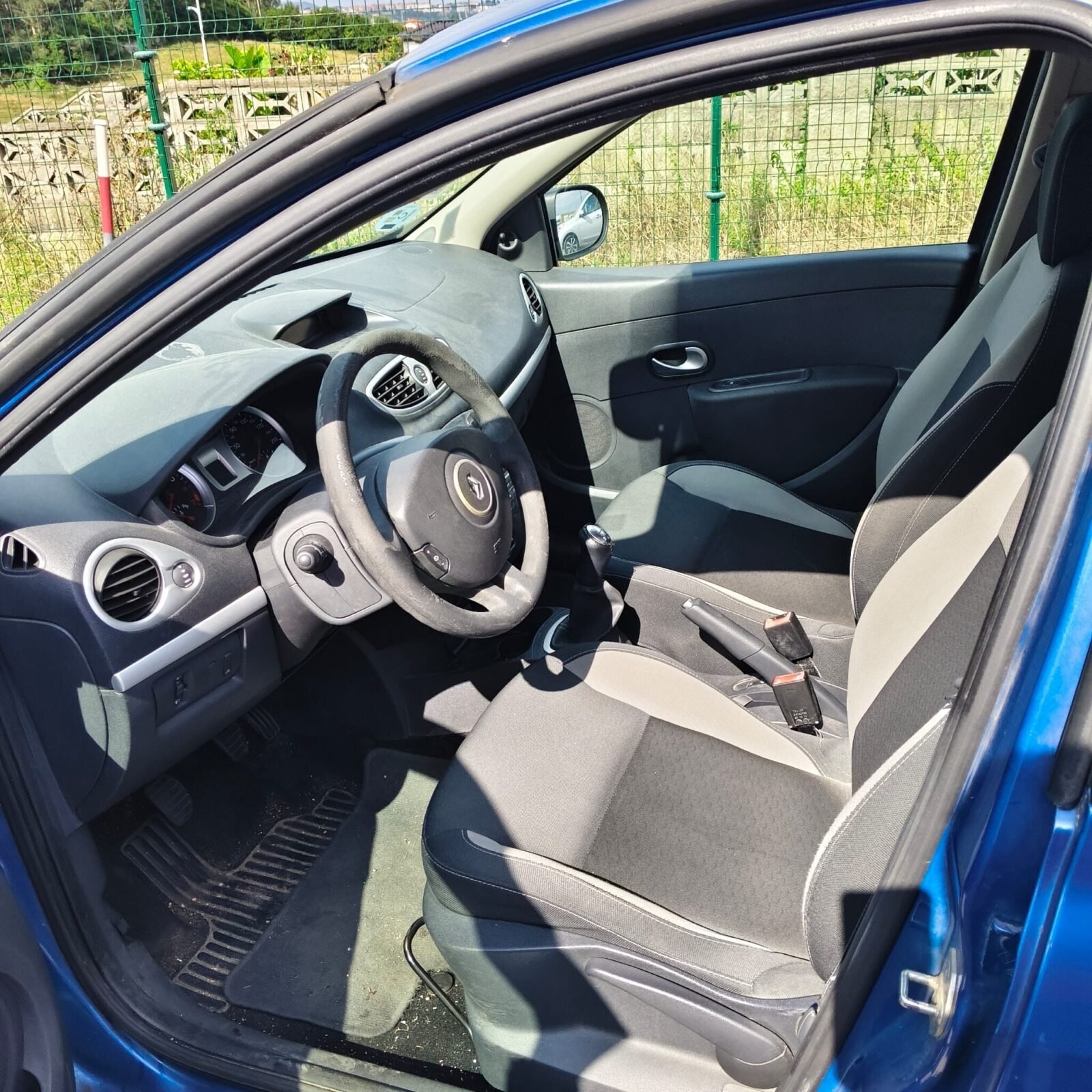 RENAULT CLIO EXPRESION 1.2 16V 