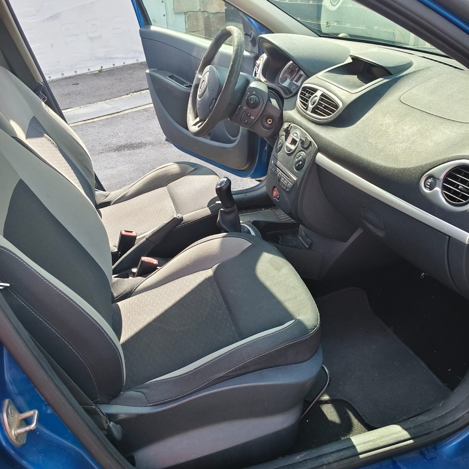 RENAULT CLIO EXPRESION 1.2 16V 