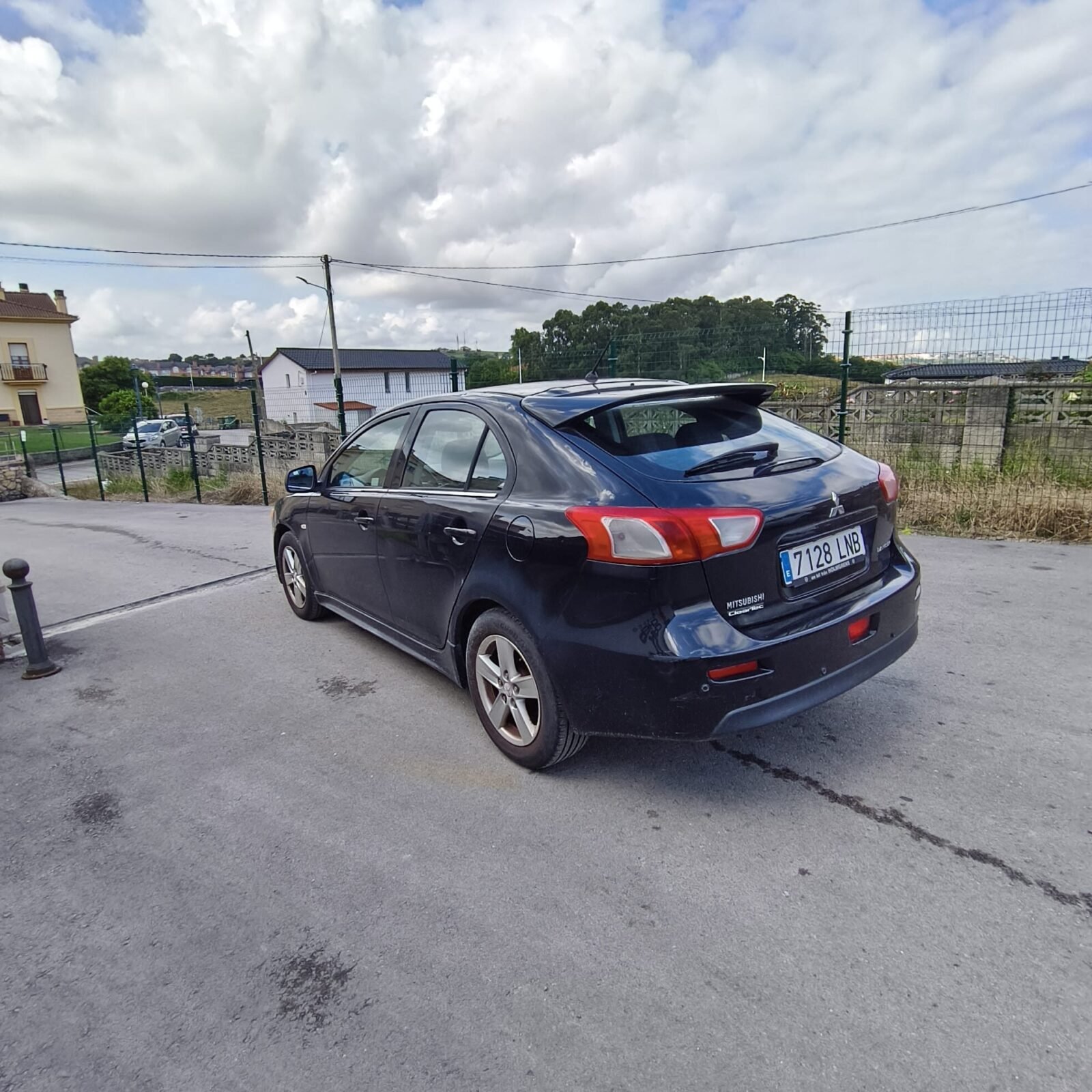 MITSUBISHI LANCER SPORTBACK 1.8