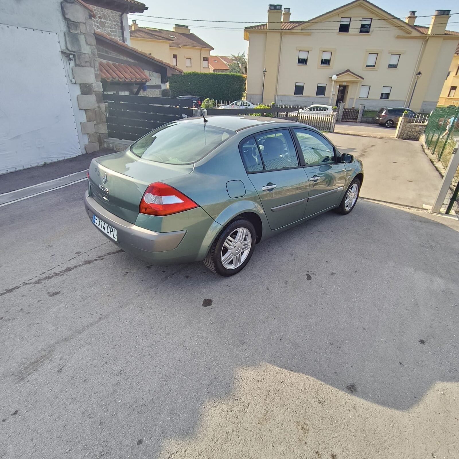 RENAULT Megane 1.6 16V DYNAMIQUE