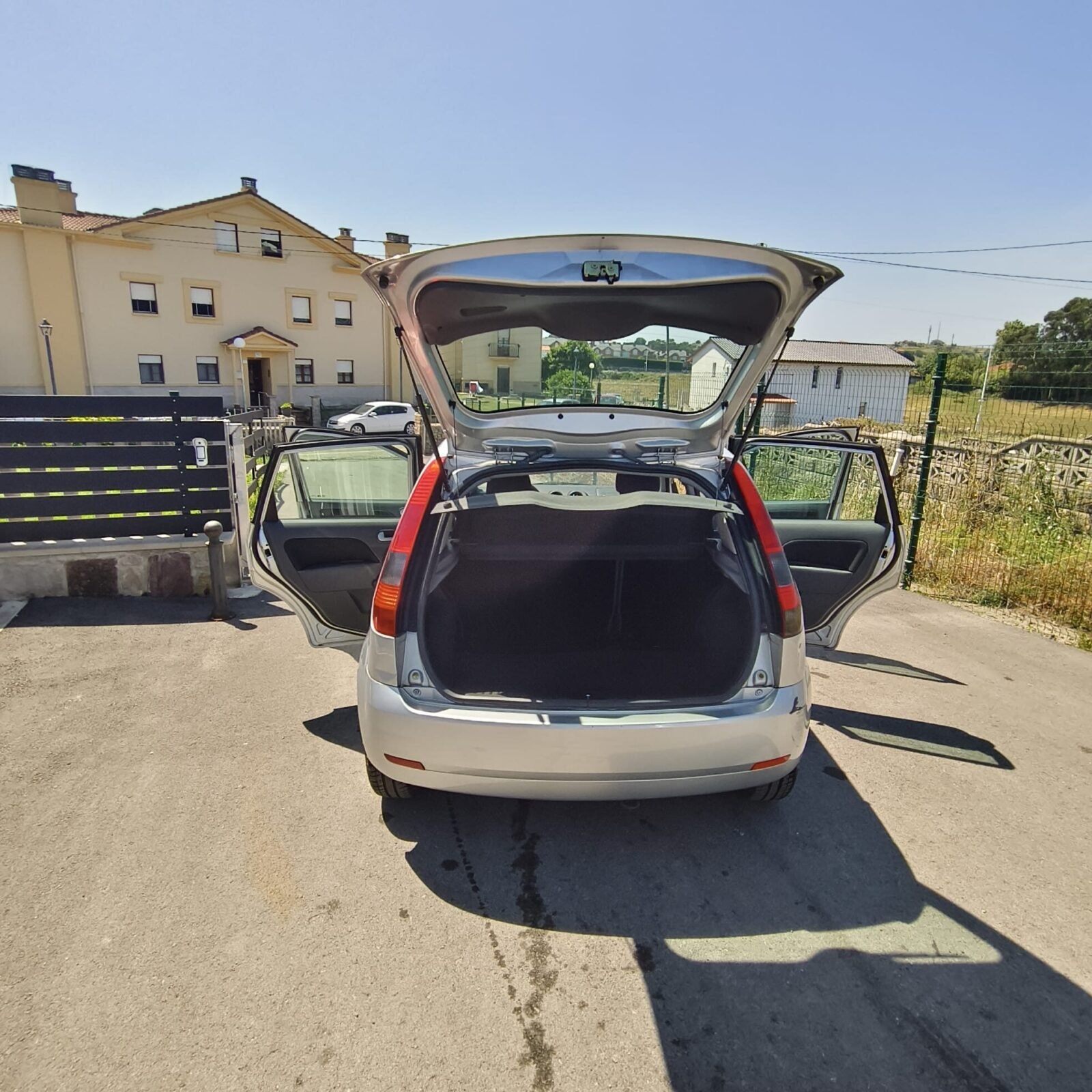 FORD FIESTA 1.4i 16V