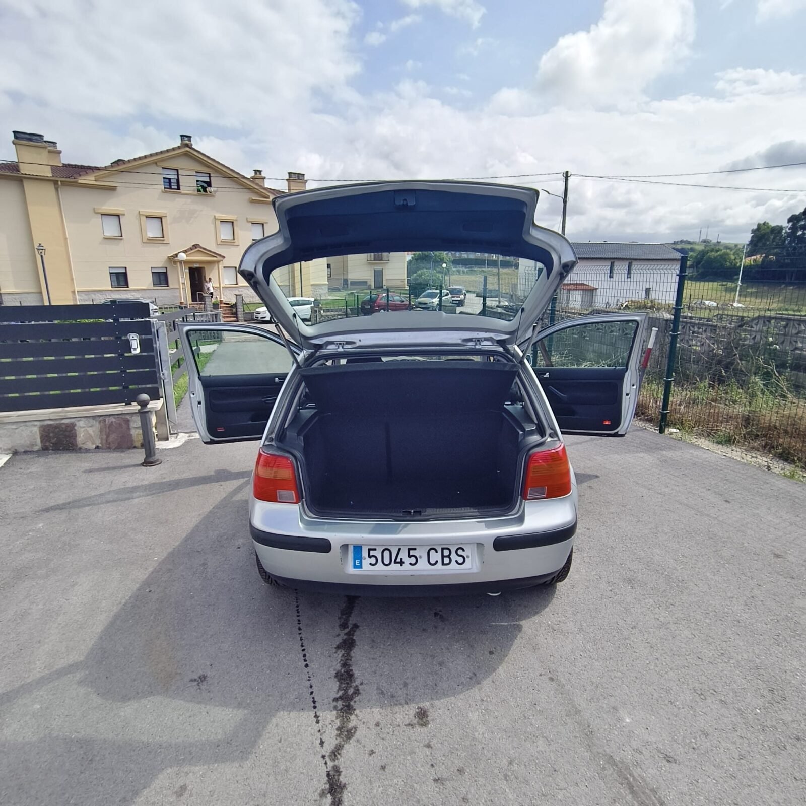 VOLKSWAGEN GOLF 1.9 TDI