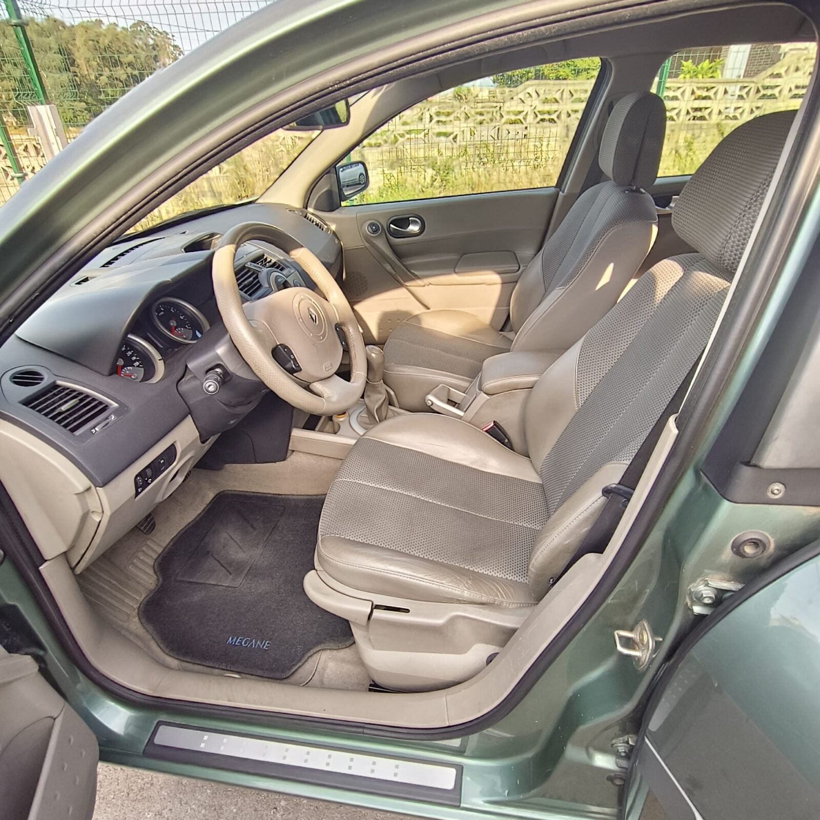 RENAULT Megane 1.6 16V DYNAMIQUE
