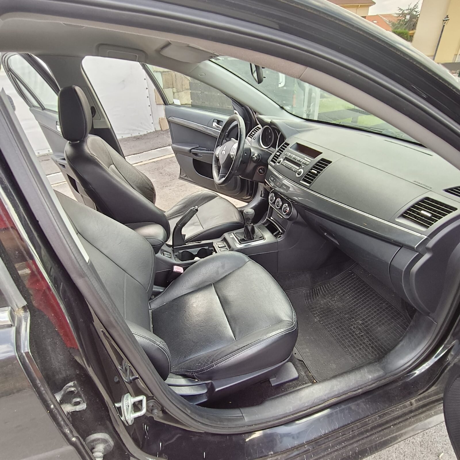 MITSUBISHI LANCER SPORTBACK 1.8