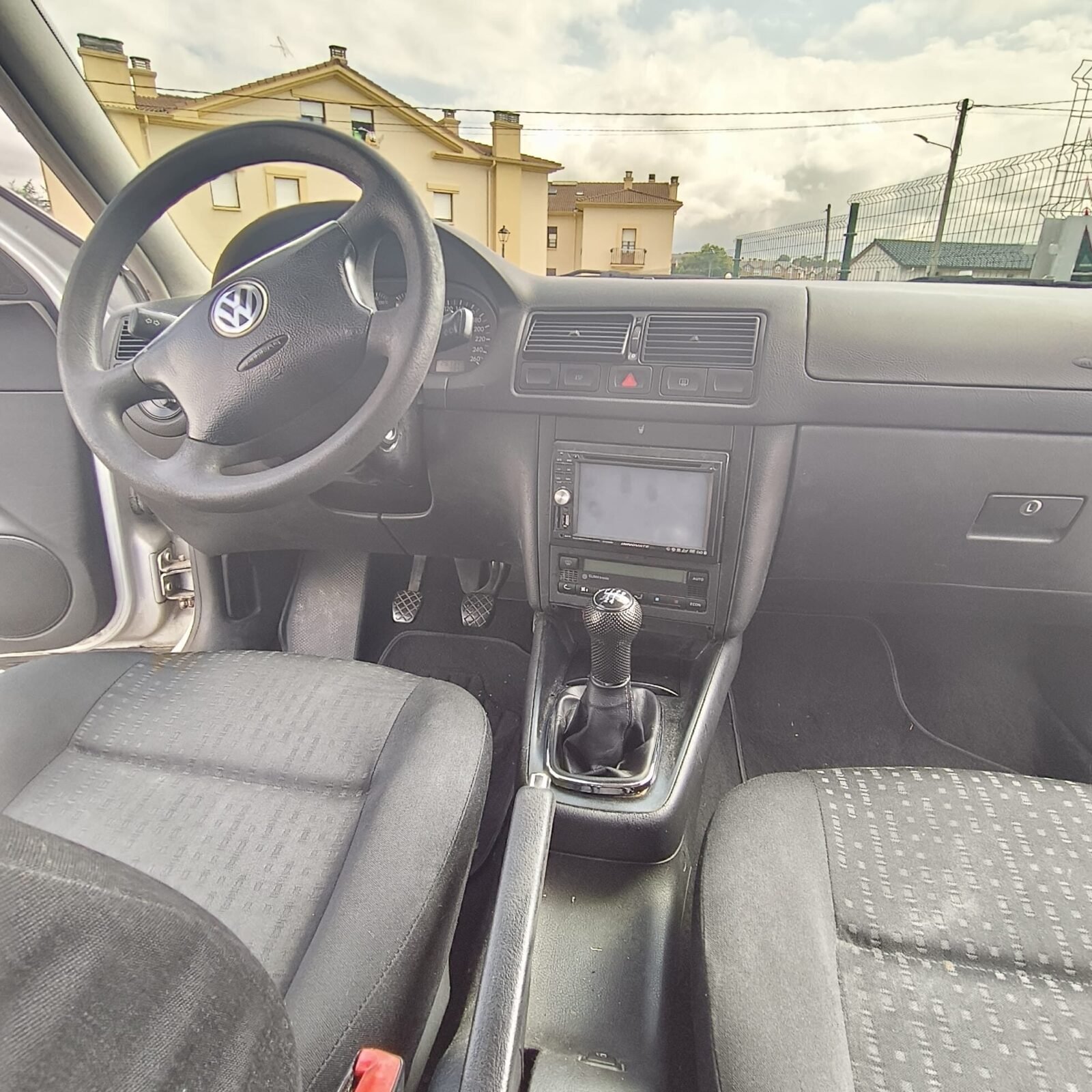 VOLKSWAGEN GOLF 1.9 TDI