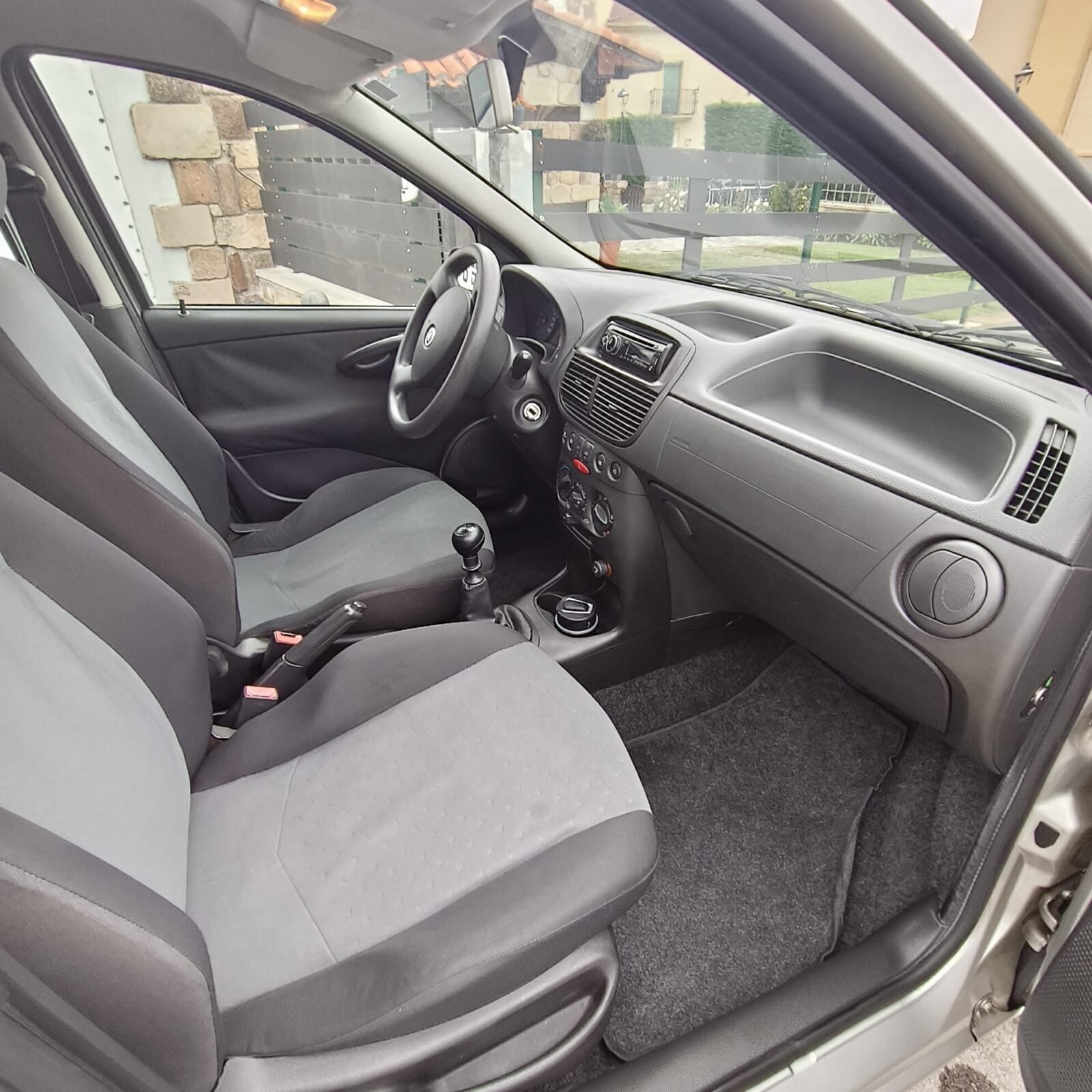 FIAT PUNTO 1.2 8V