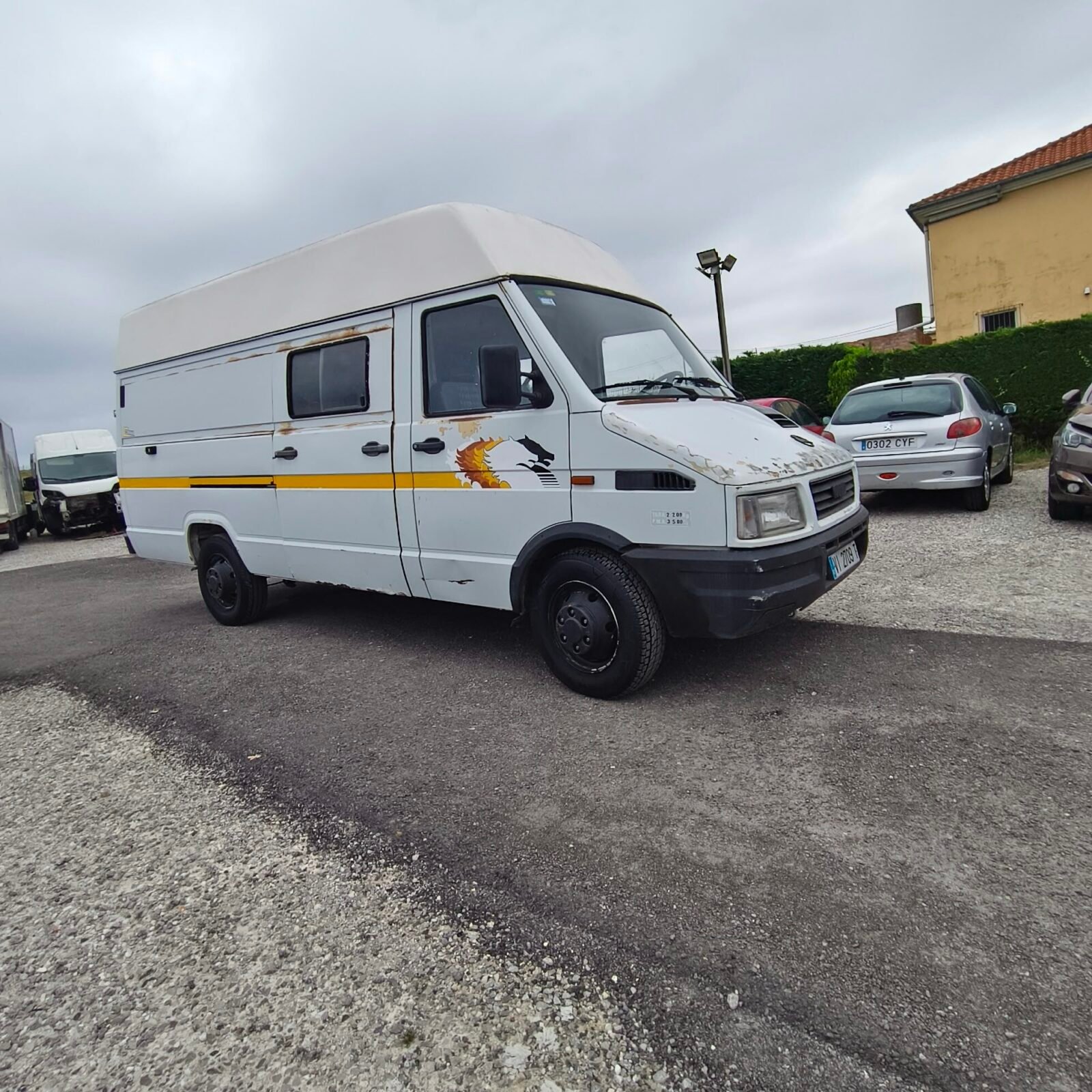 IVECO DAILY 30.8 2.5D