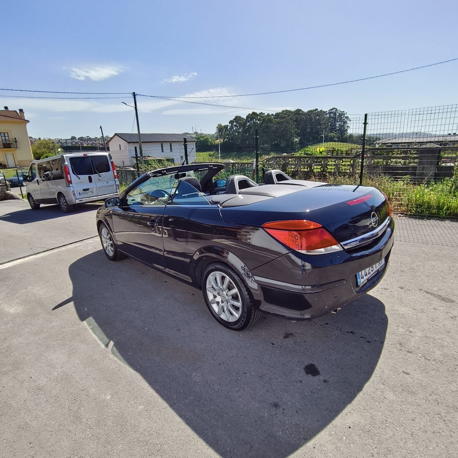 OPEL Astra 1.6 Enjoy  16v twin top