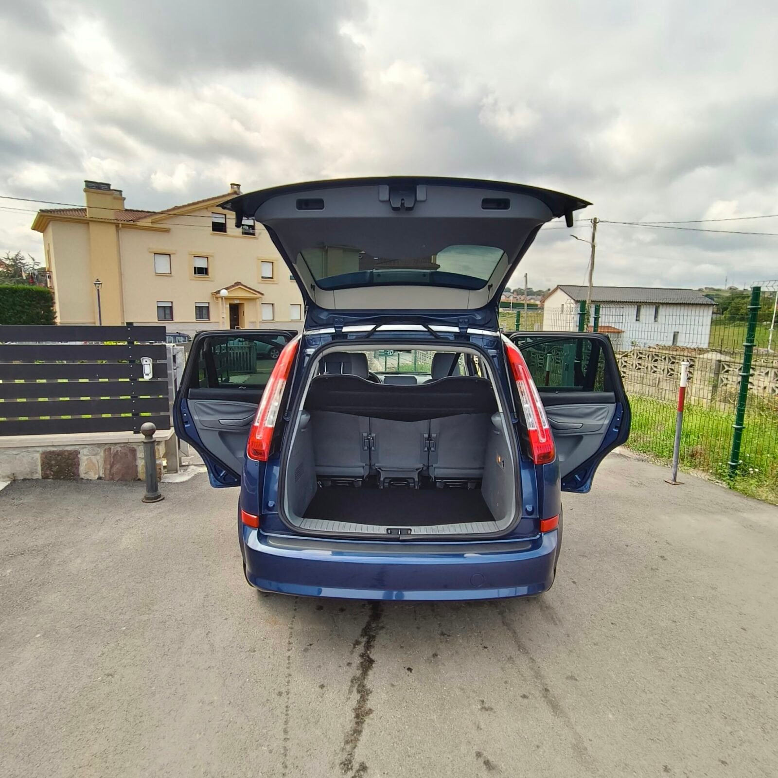 FORD CMAX 2.0 DCI POWERSHIFT GHIA