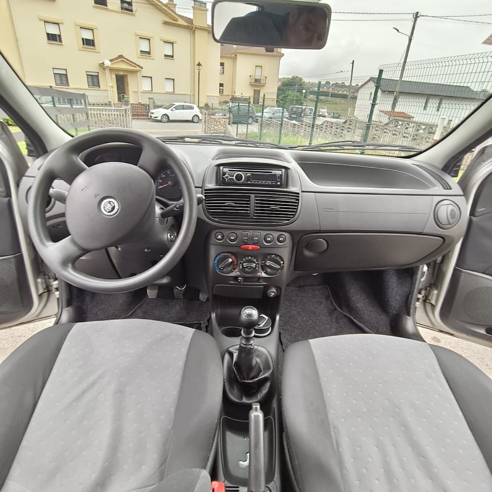 FIAT PUNTO 1.2 8V