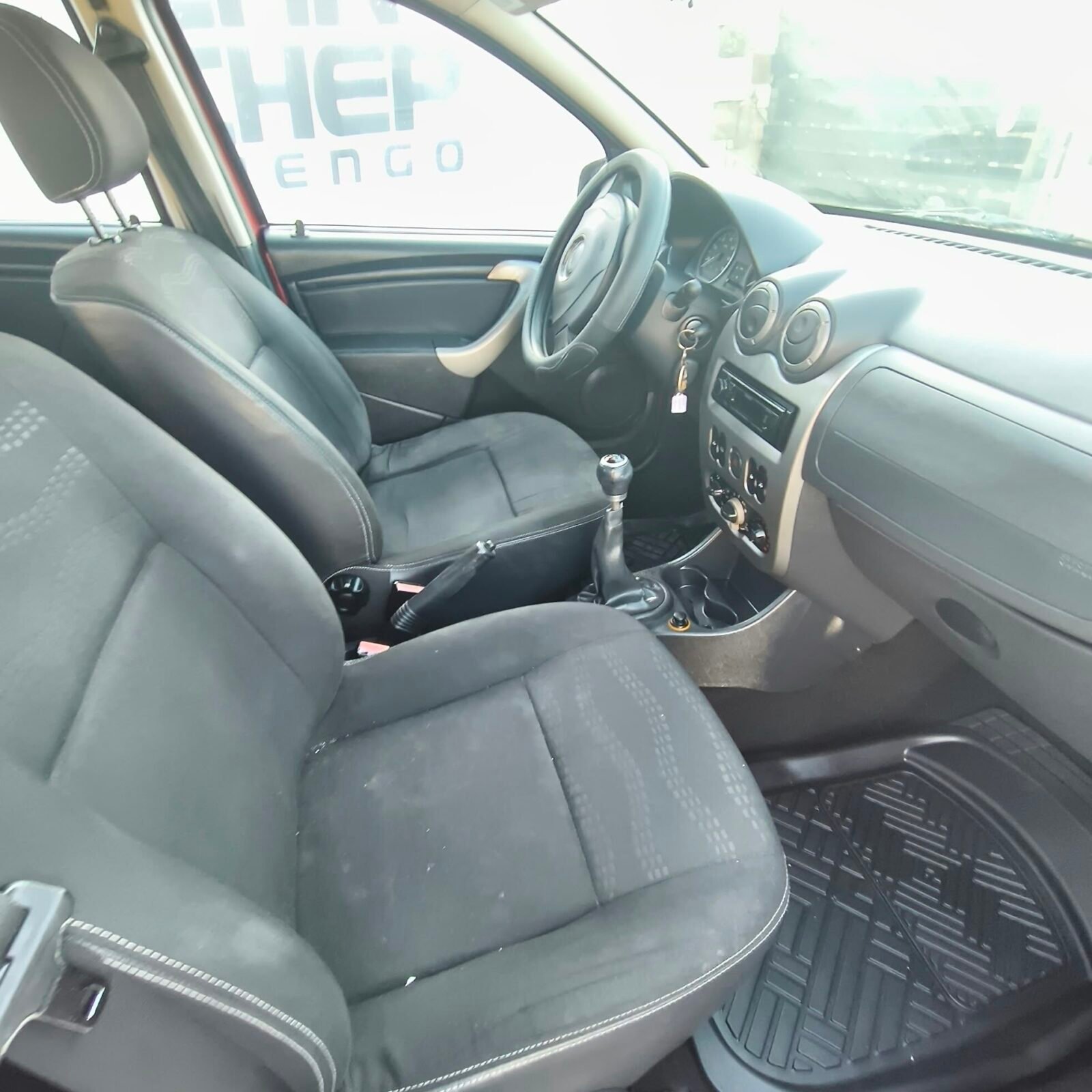DACIA SANDERO Laureate 1.5 dCi