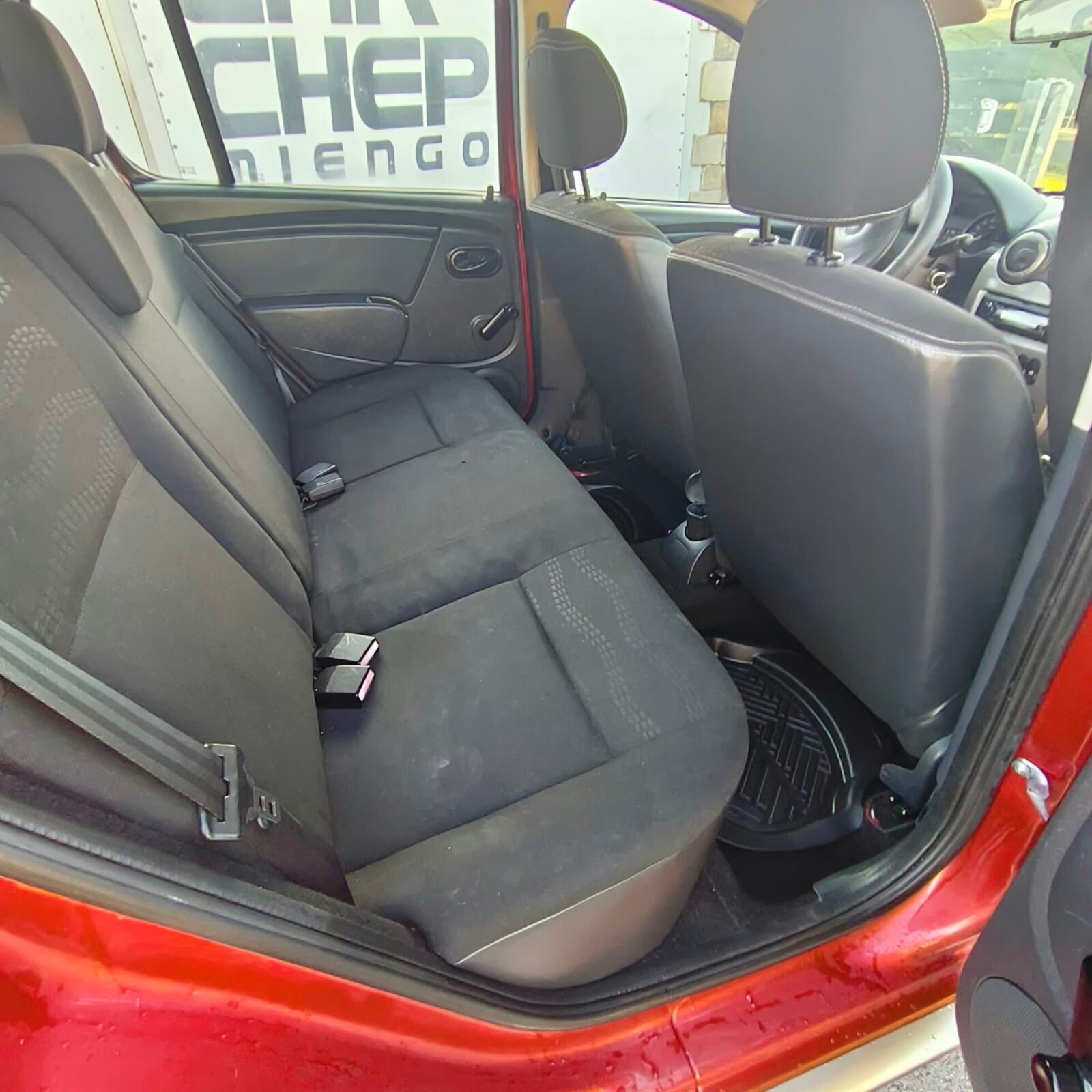 DACIA SANDERO Laureate 1.5 dCi