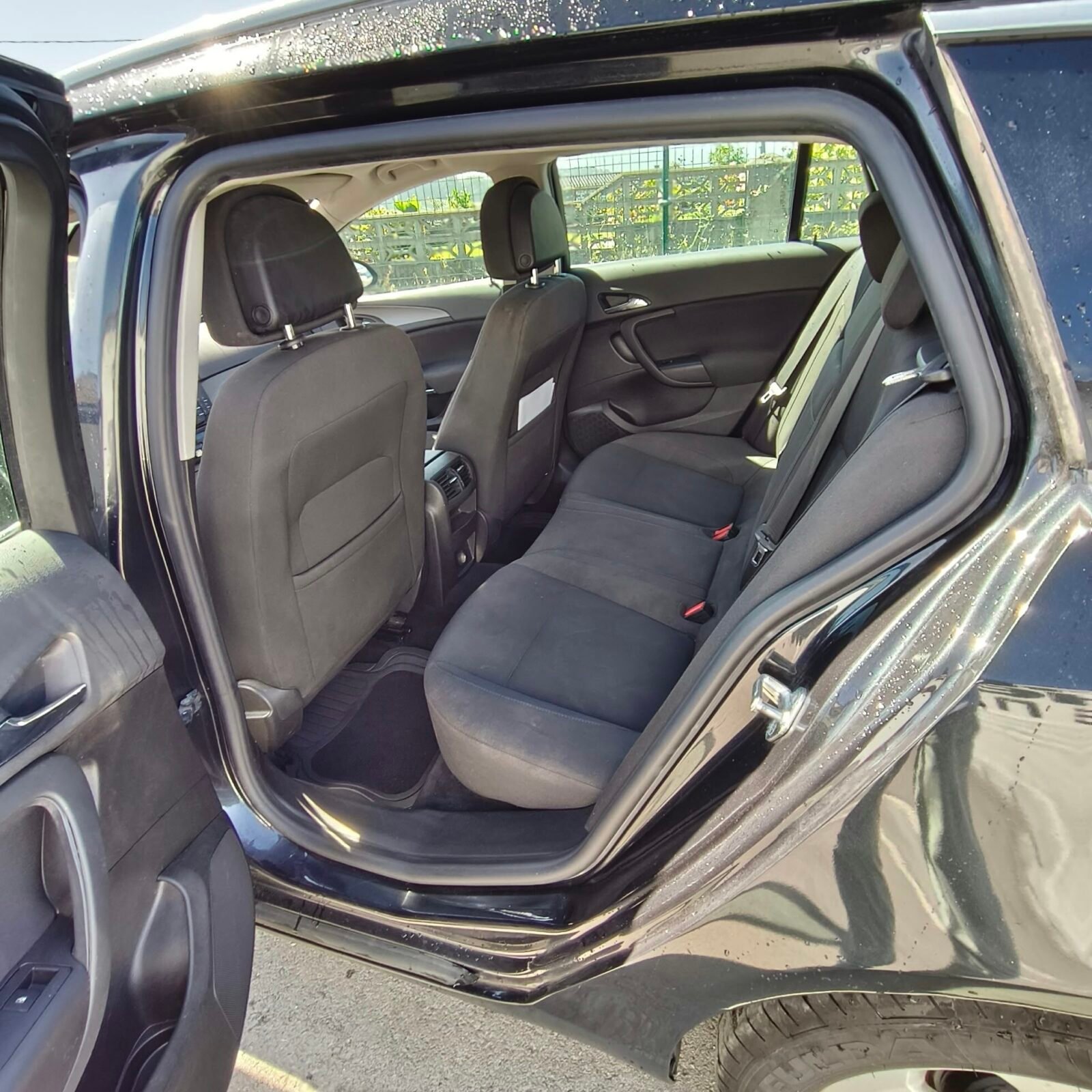 OPEL INSIGNIA 1.8 16v Edition