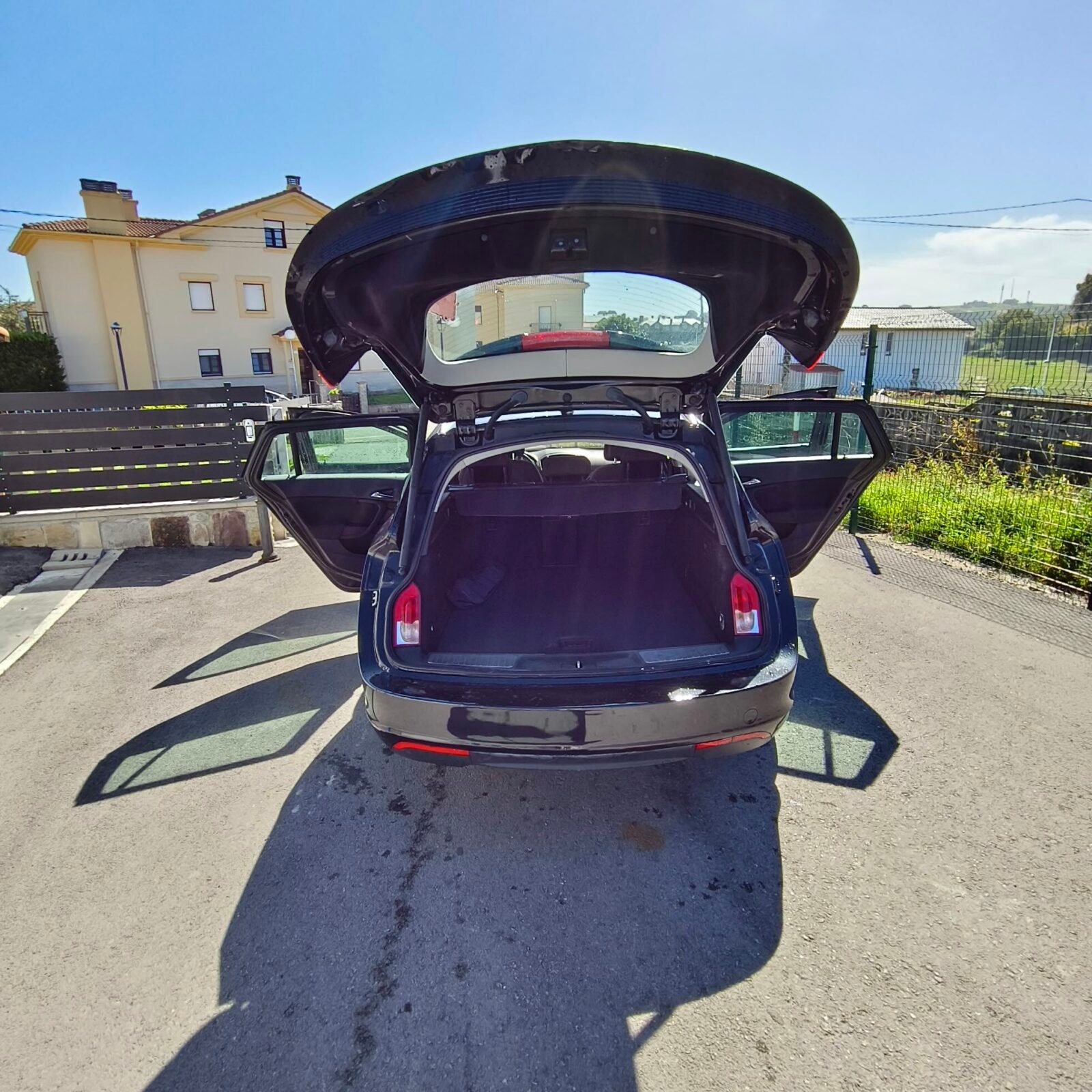OPEL INSIGNIA 1.8 16v Edition