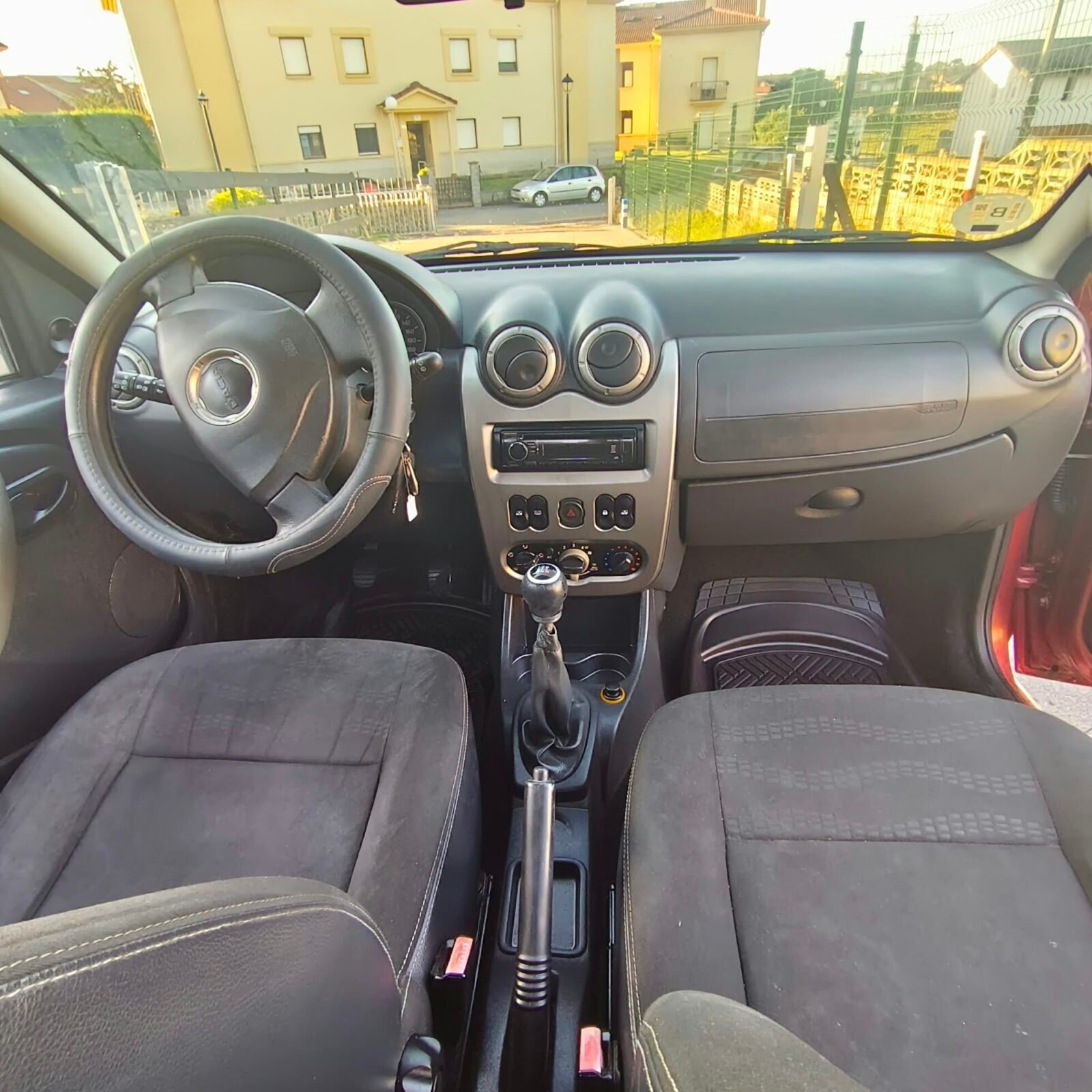 DACIA SANDERO Laureate 1.5 dCi