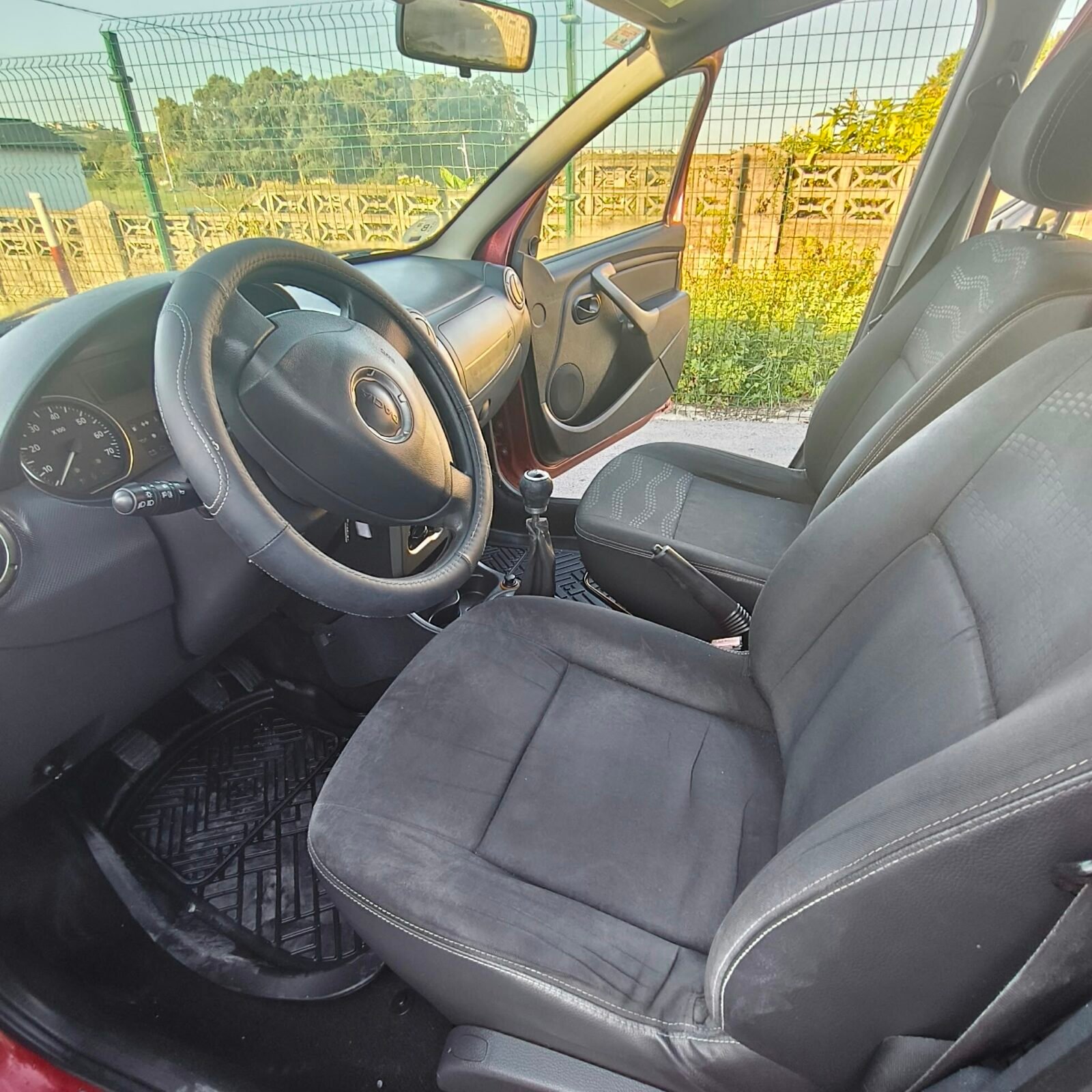DACIA SANDERO Laureate 1.5 dCi