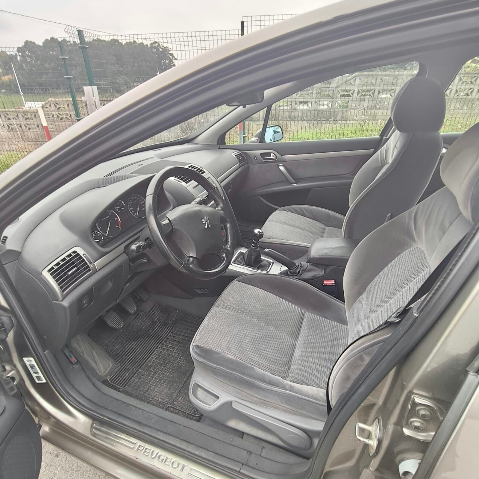 PEUGEOT 407 2.0HDI