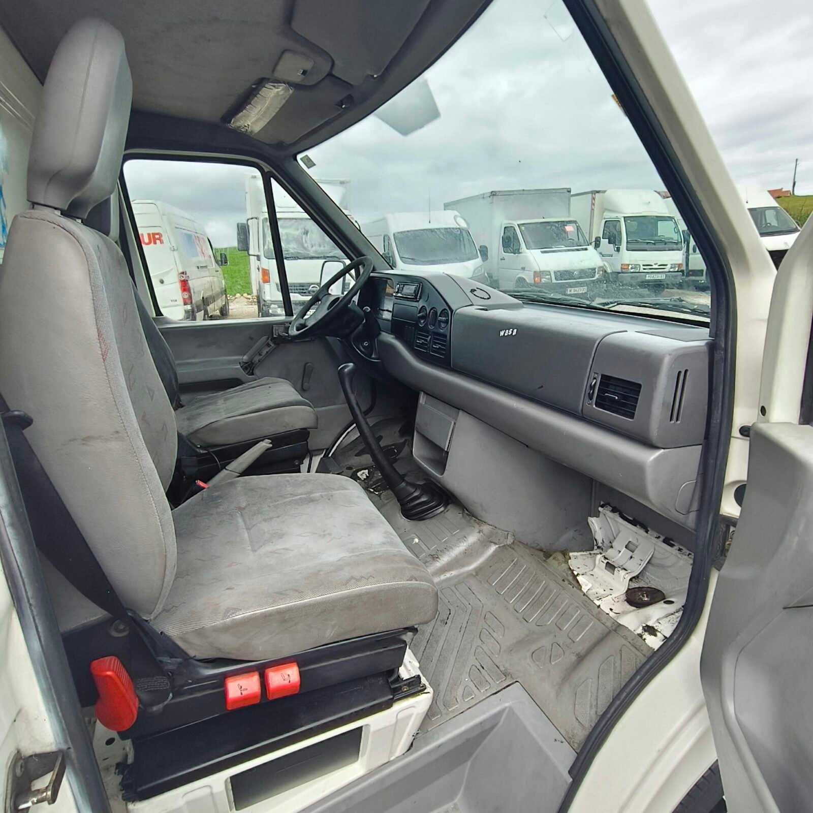 VOLKSWAGEN LT 28 Furgon 2.5 TDI
