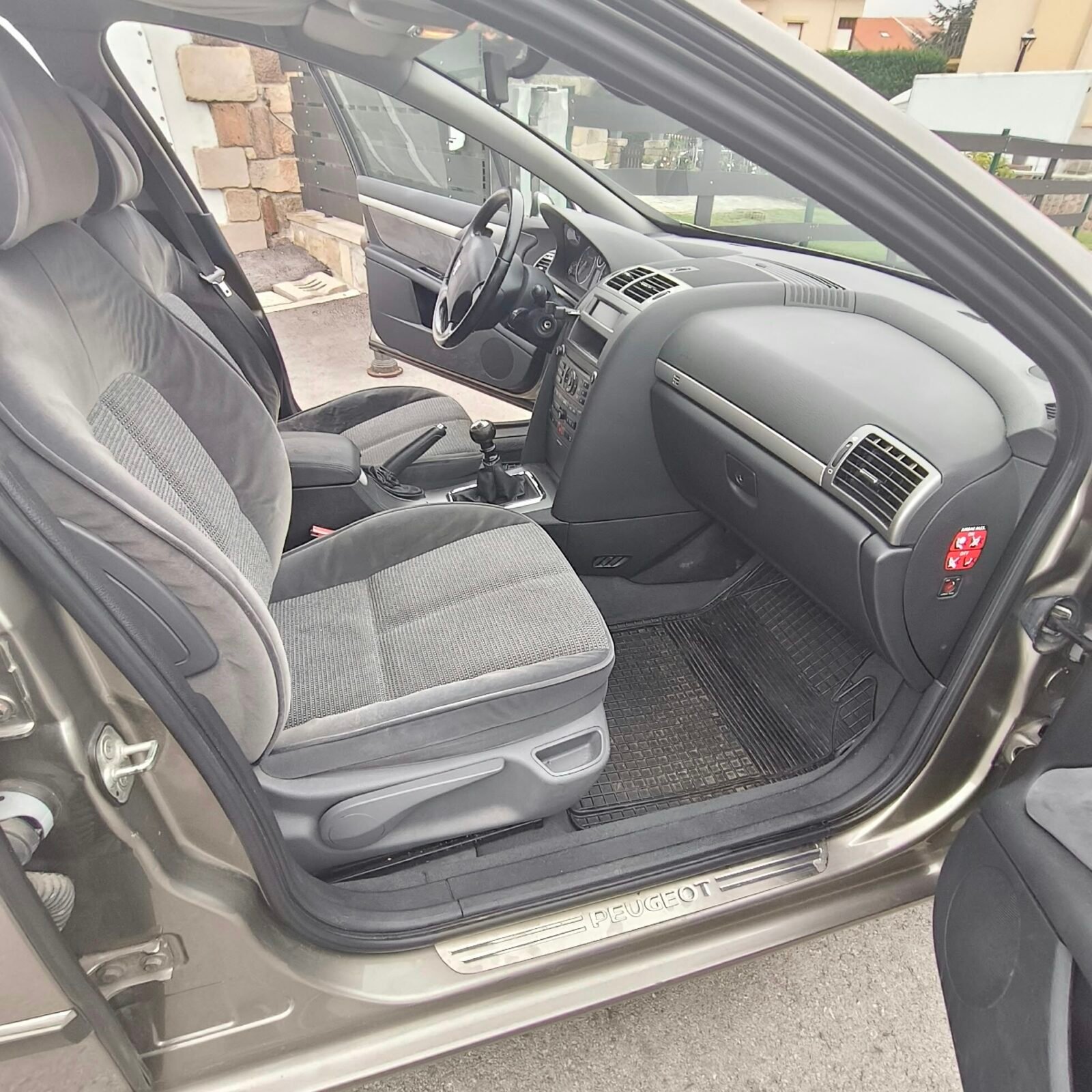 PEUGEOT 407 2.0HDI