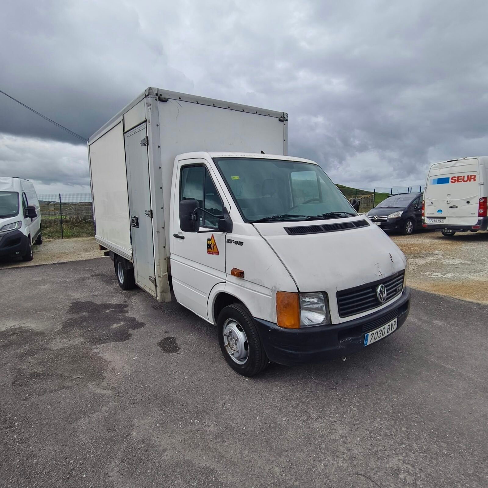 VOLKSWAGEN LT 28 Furgon 2.5 TDI