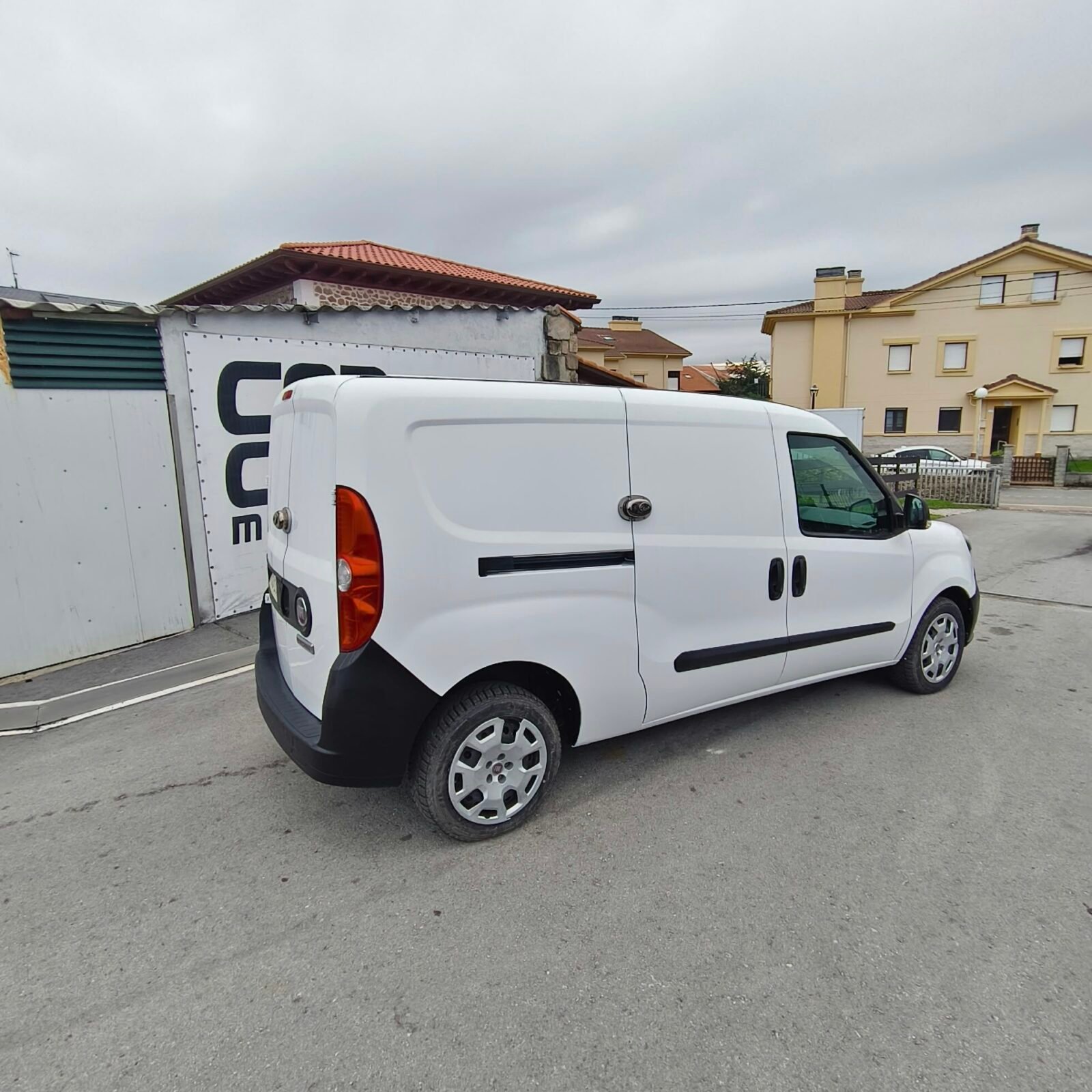 FIAT DOBLÓ Cargo Cargo Maxi SX 1.4 Tjet 89kW GNC